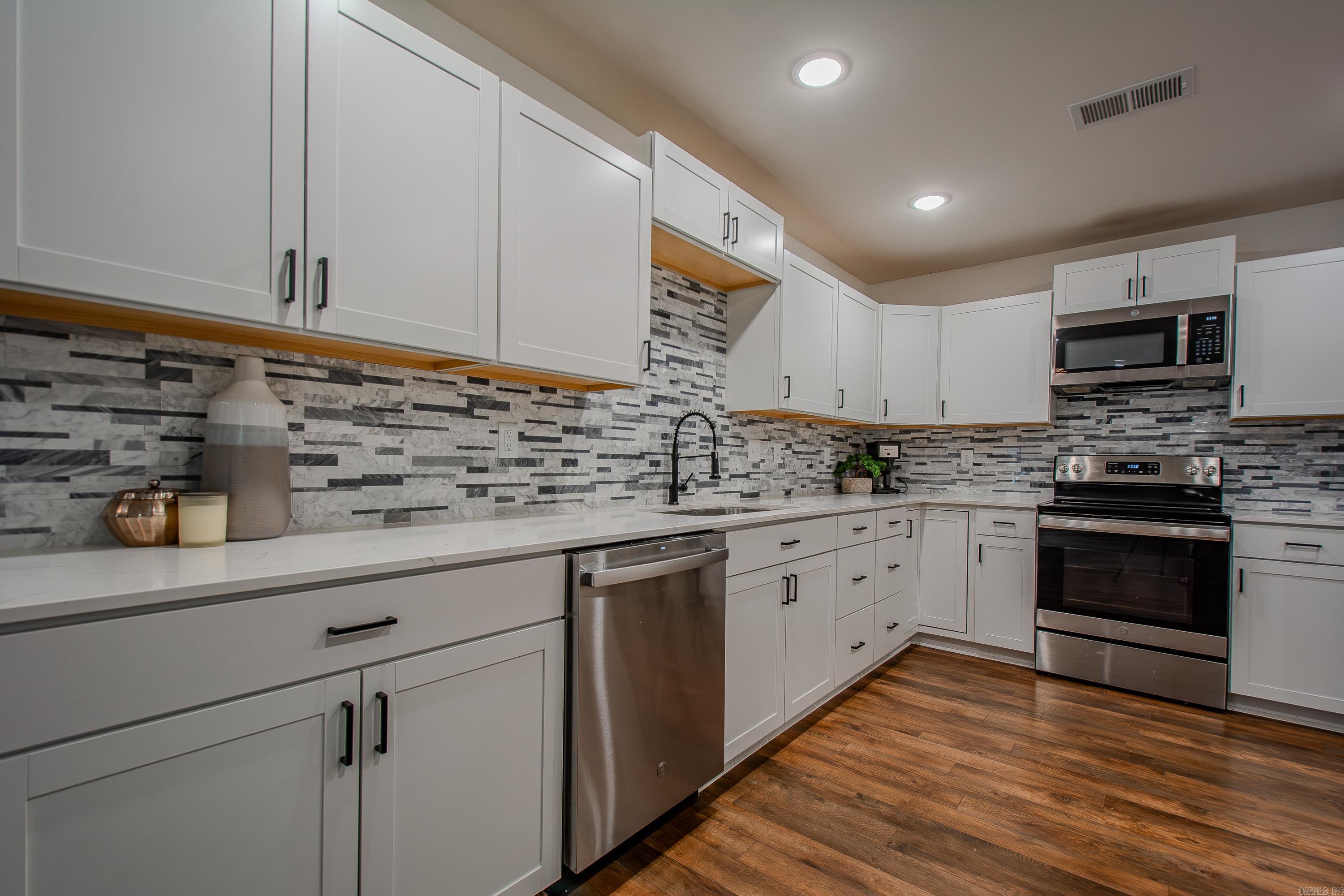 1810 Mesquite Circle