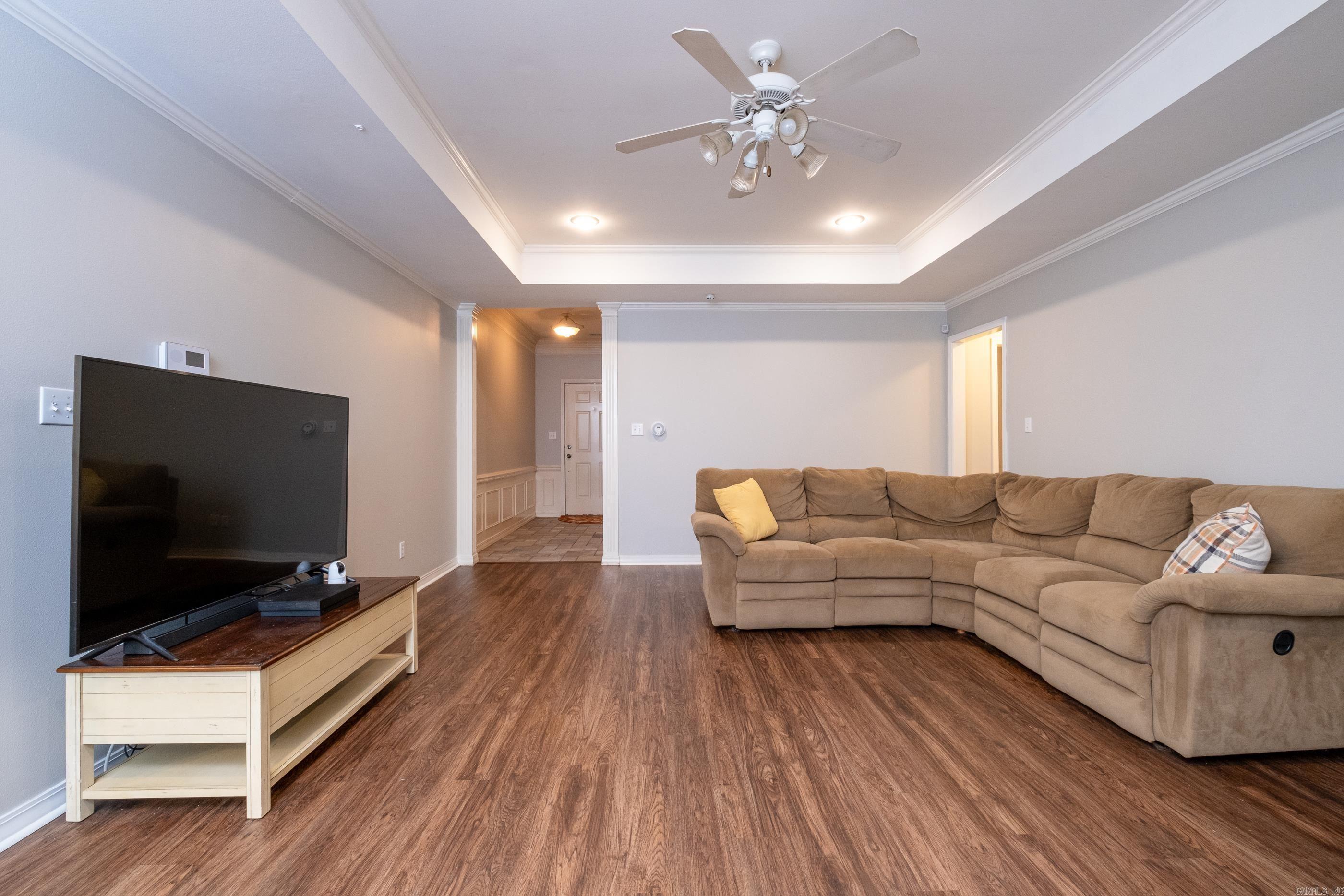 198 Diamond Pointe Drive