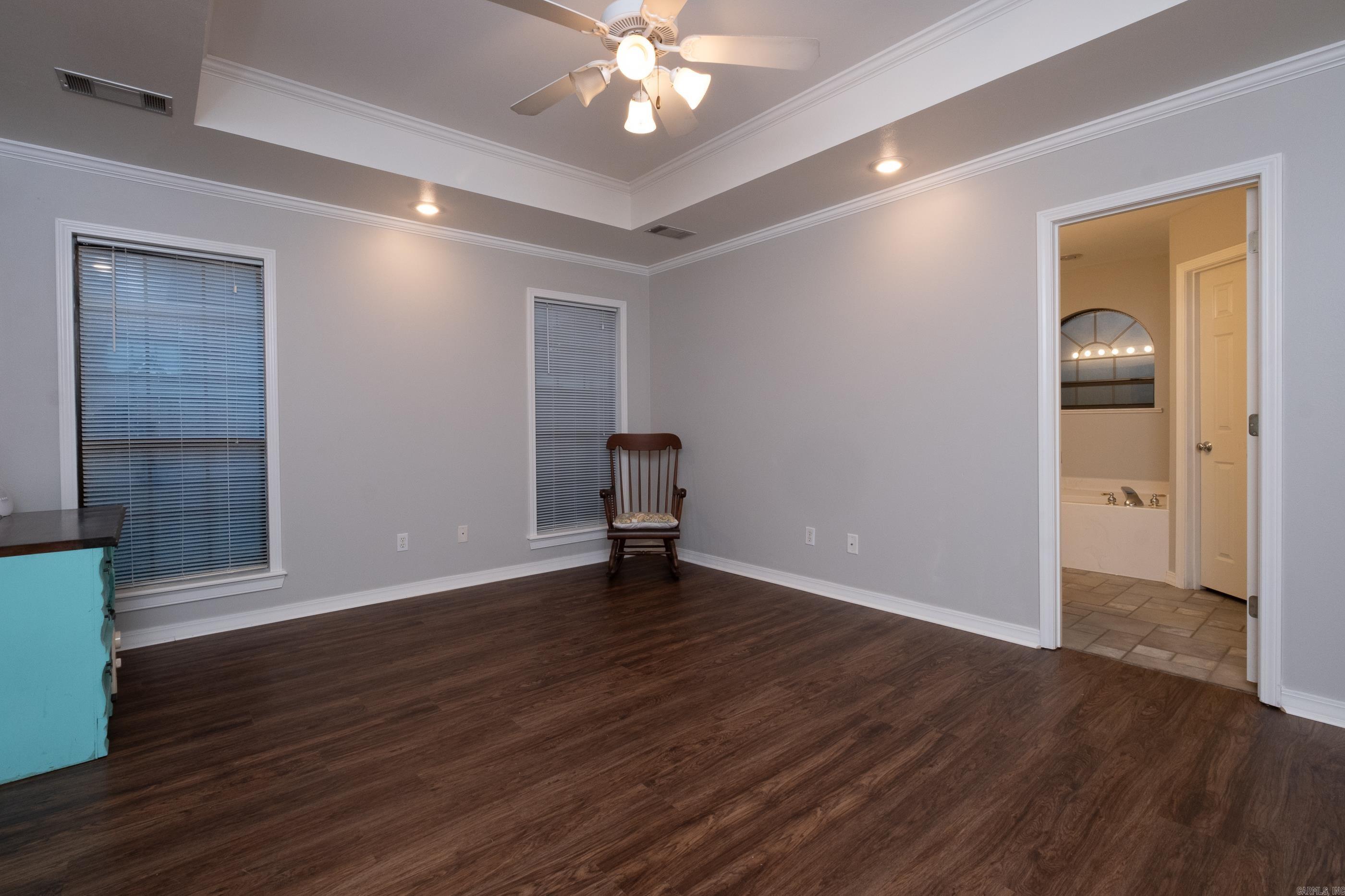 198 Diamond Pointe Drive