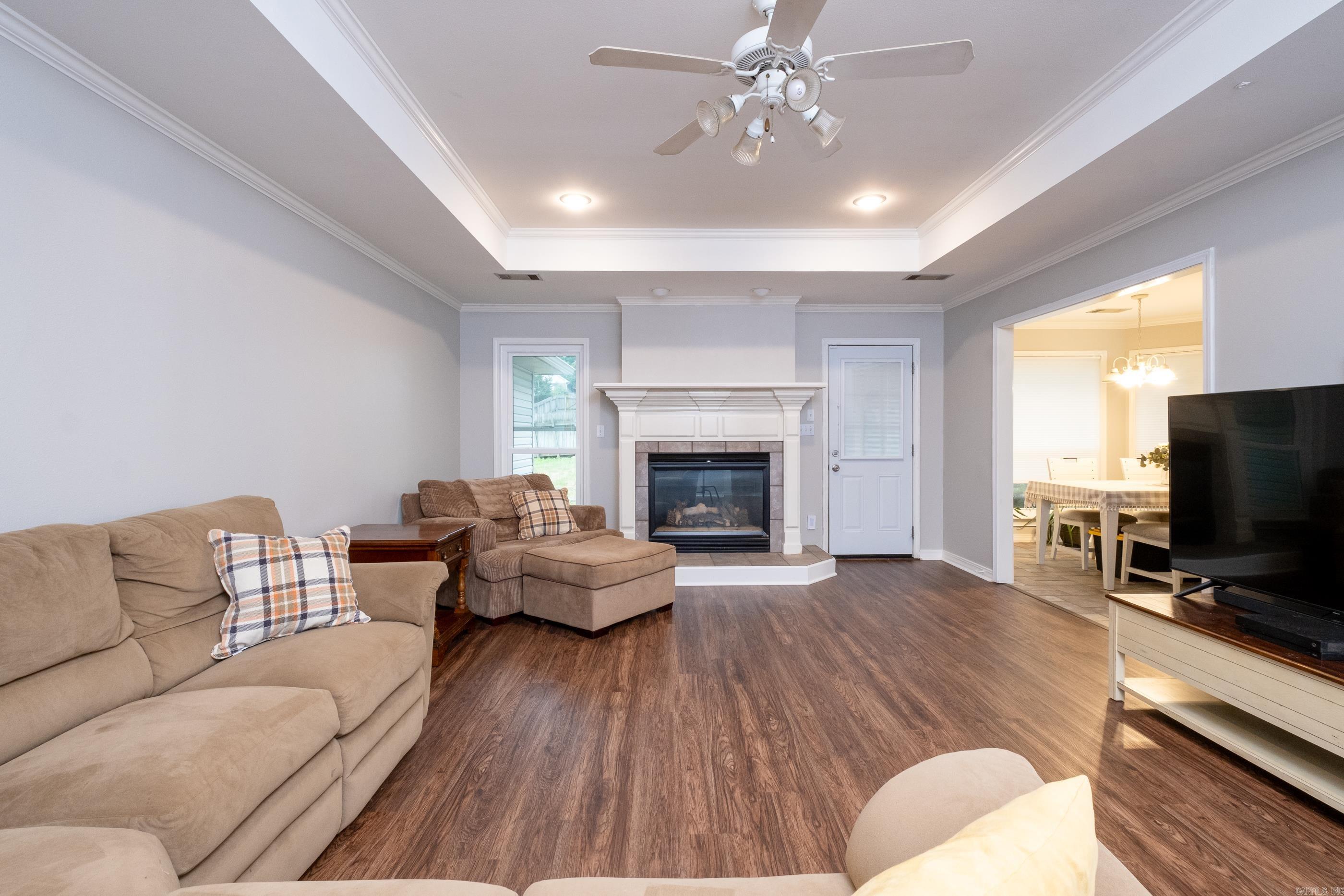 198 Diamond Pointe Drive