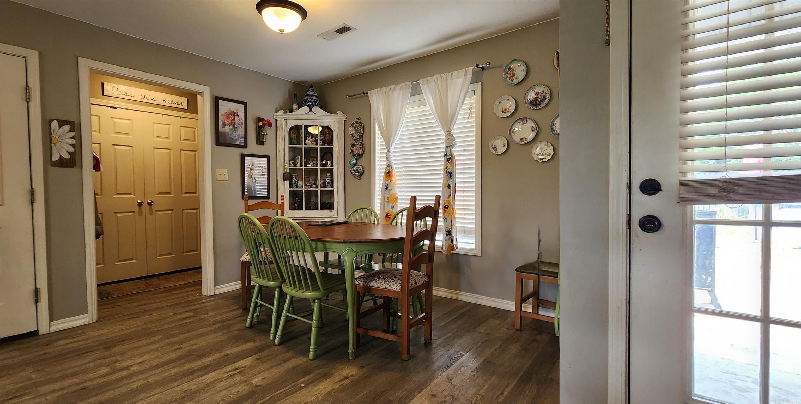 1721 Lemons St Street