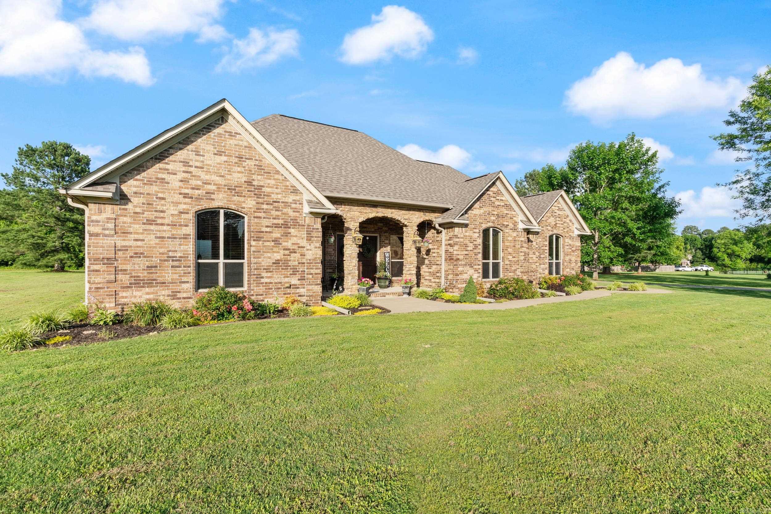 8 Sequoia Drive