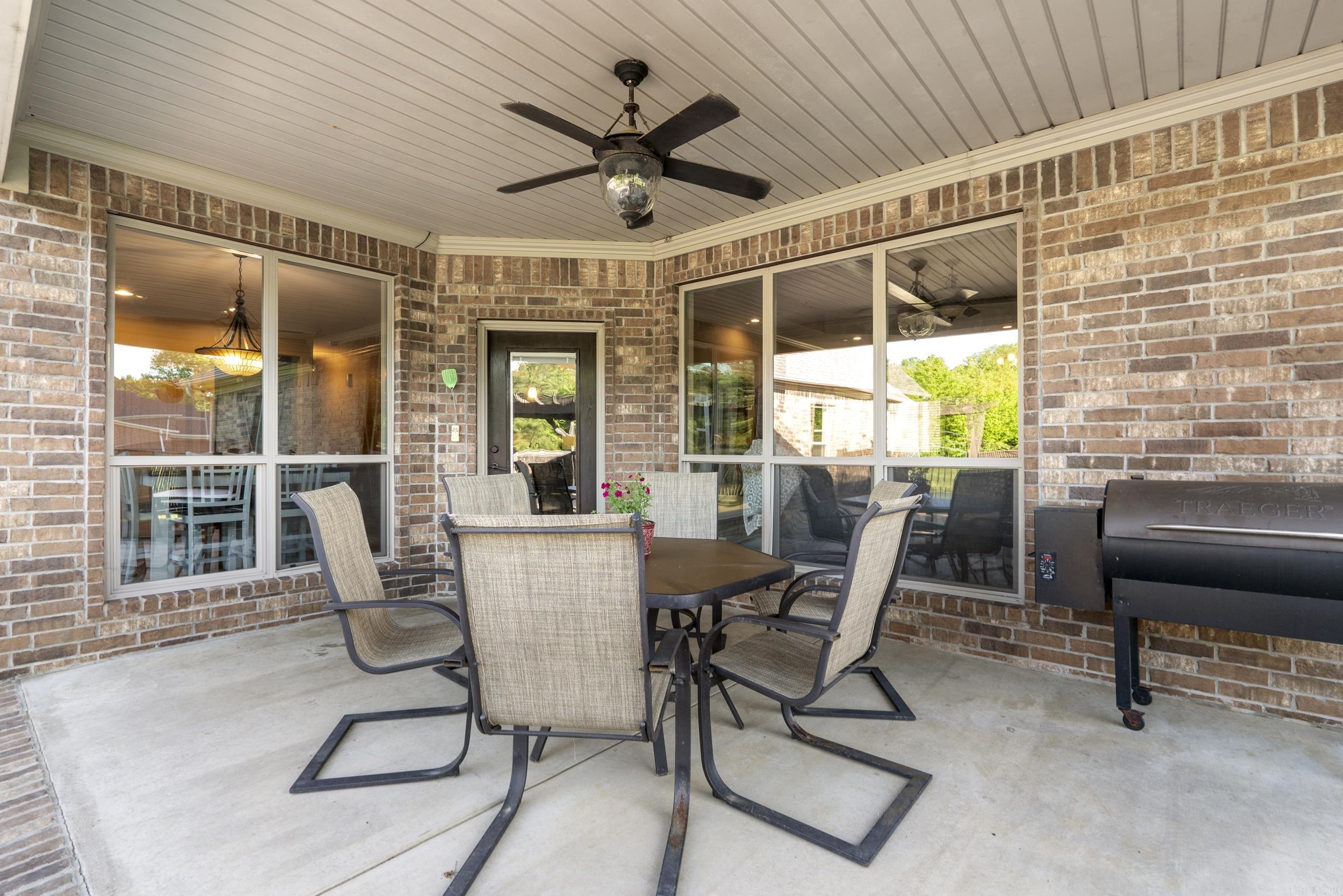 8 Sequoia Drive