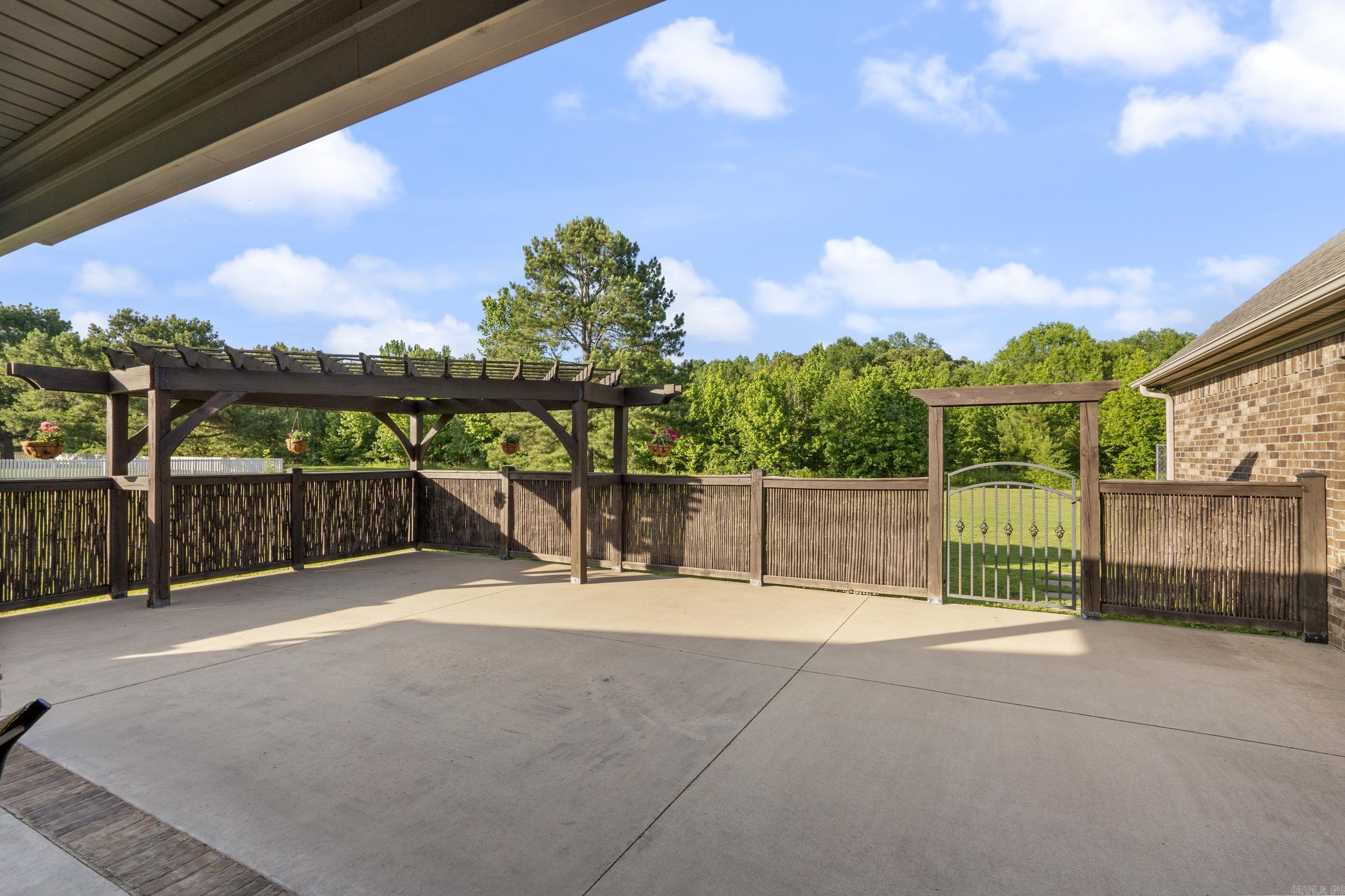 8 Sequoia Drive