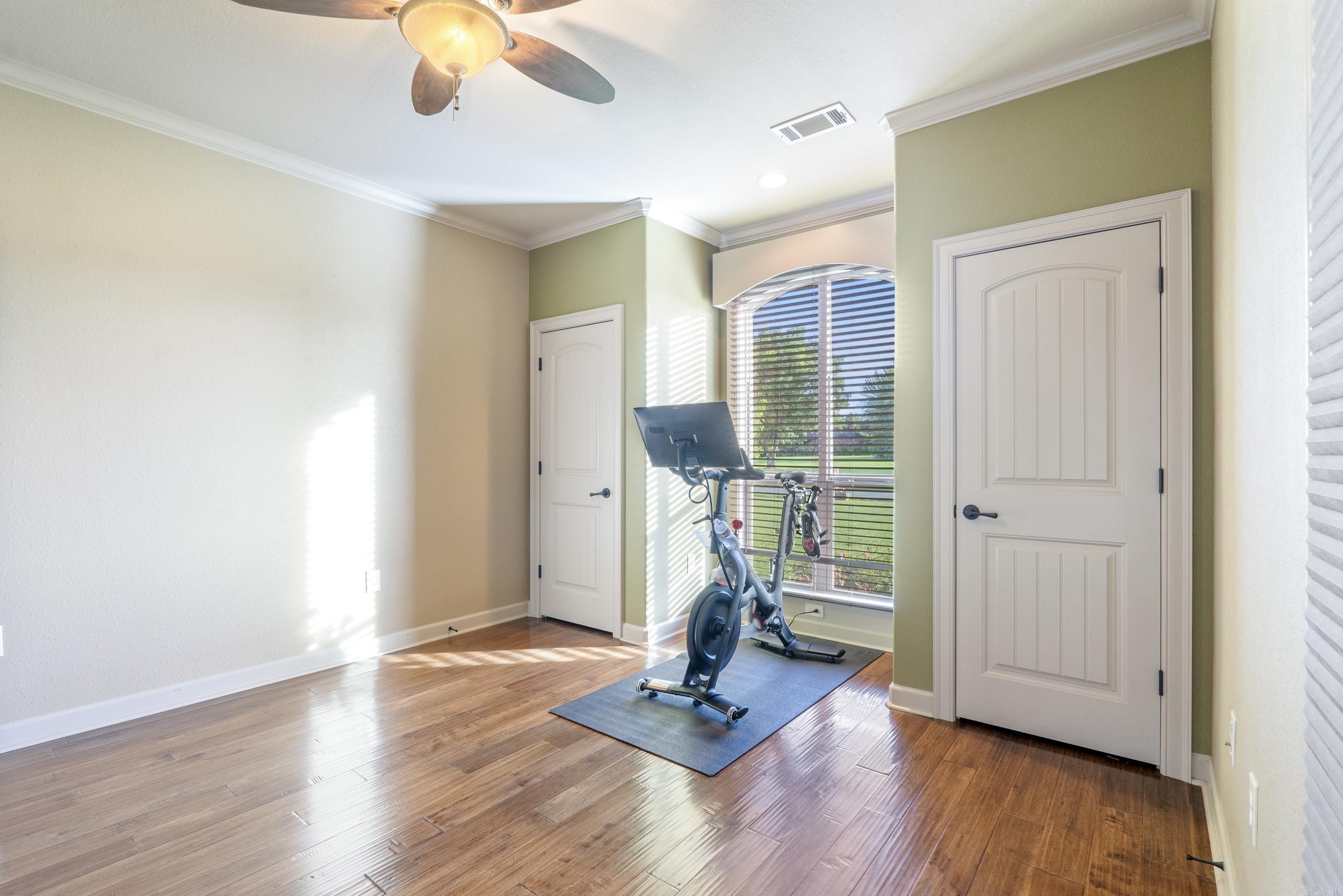 8 Sequoia Drive