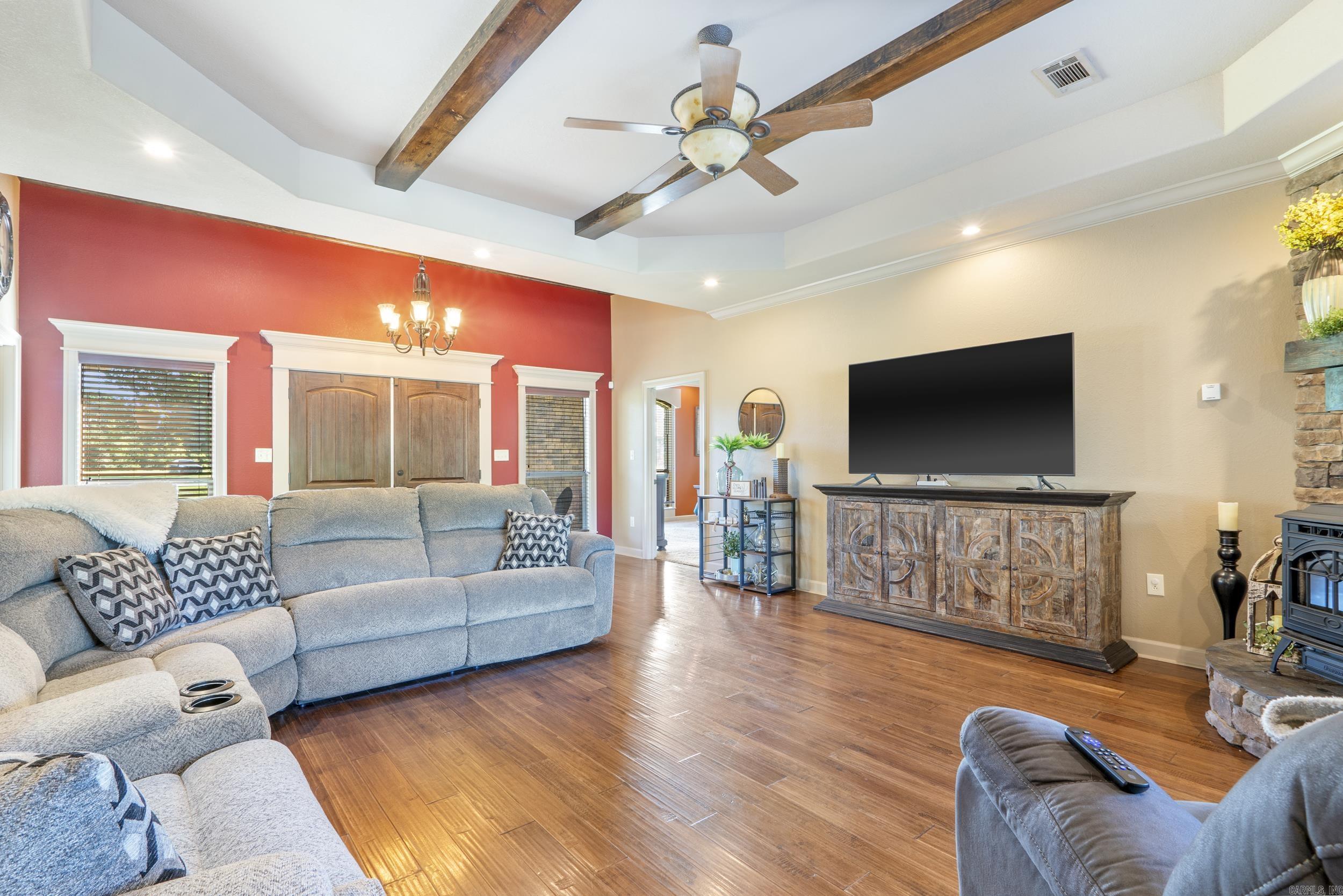 8 Sequoia Drive