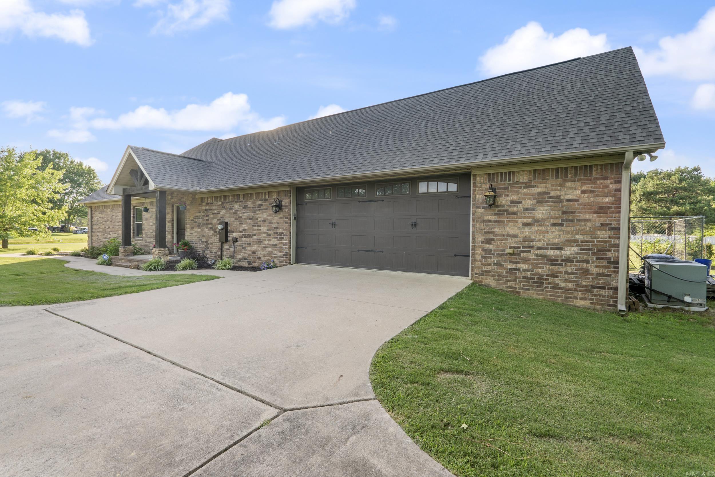 8 Sequoia Drive