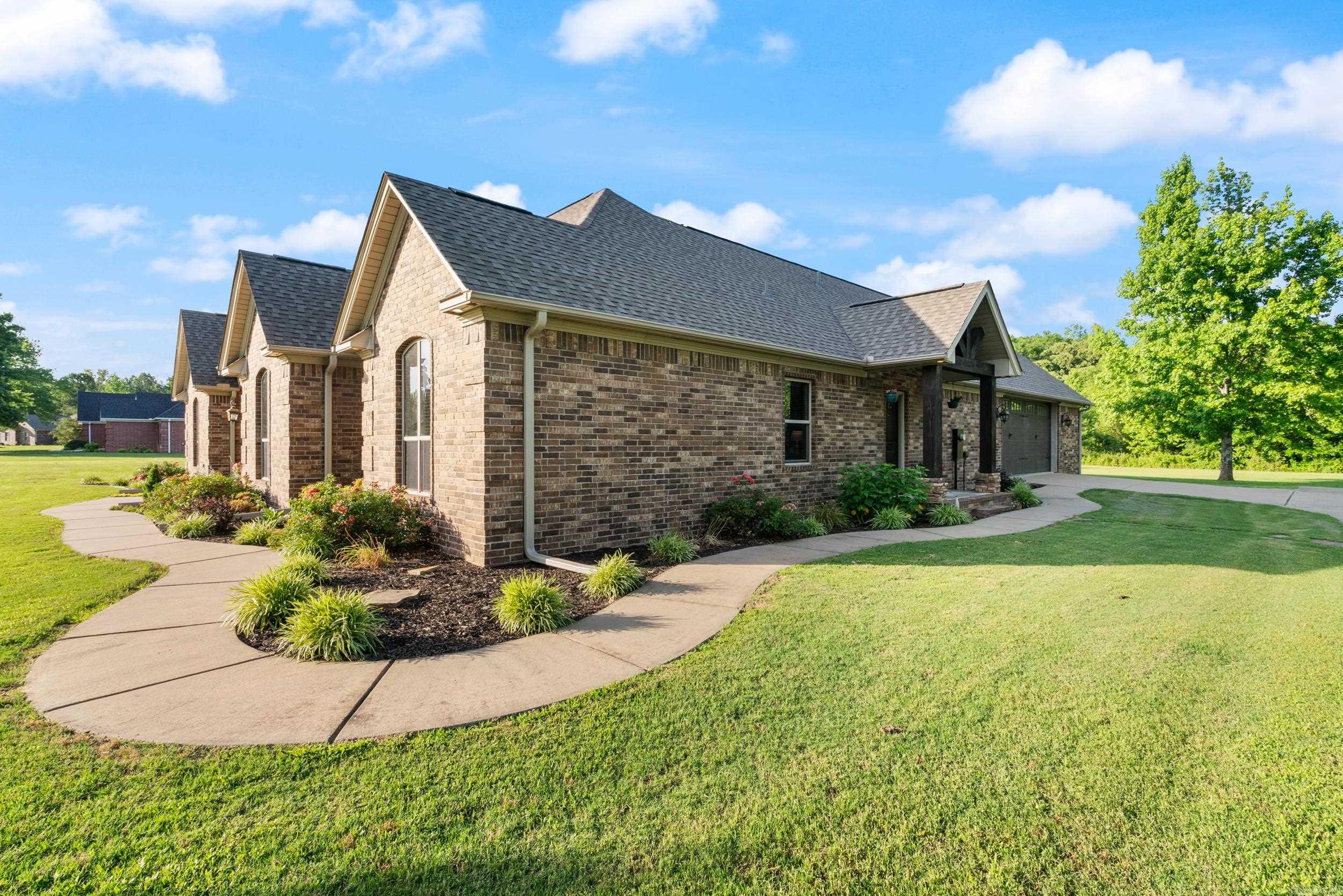 8 Sequoia Drive