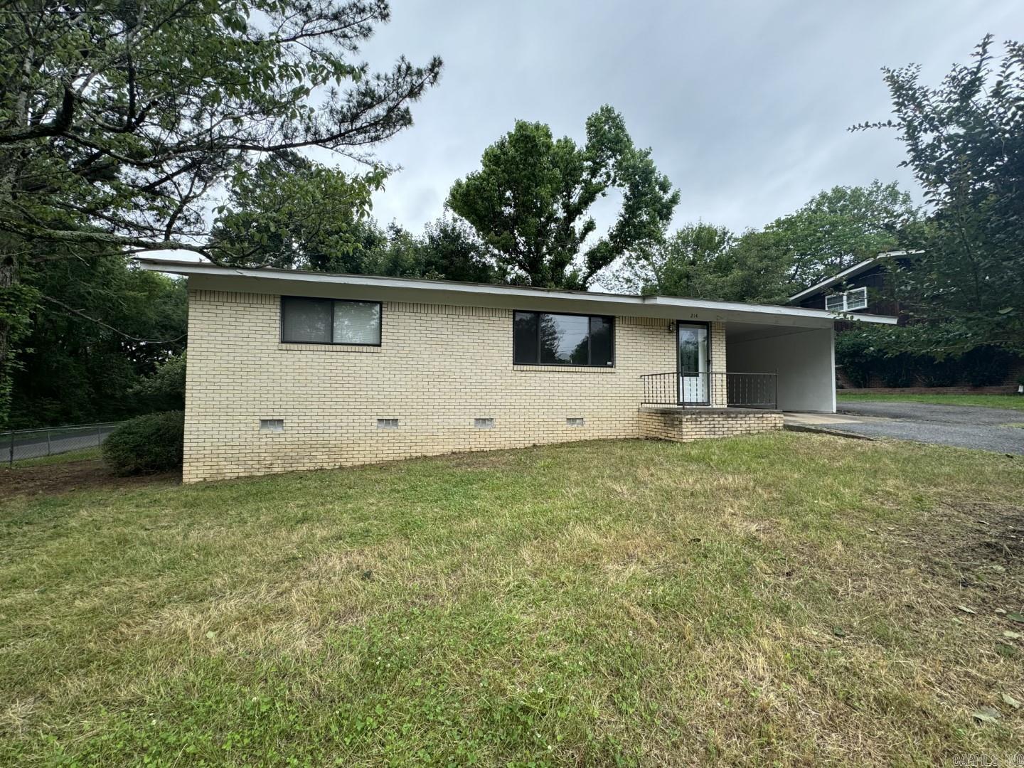 214 Cessna Circle