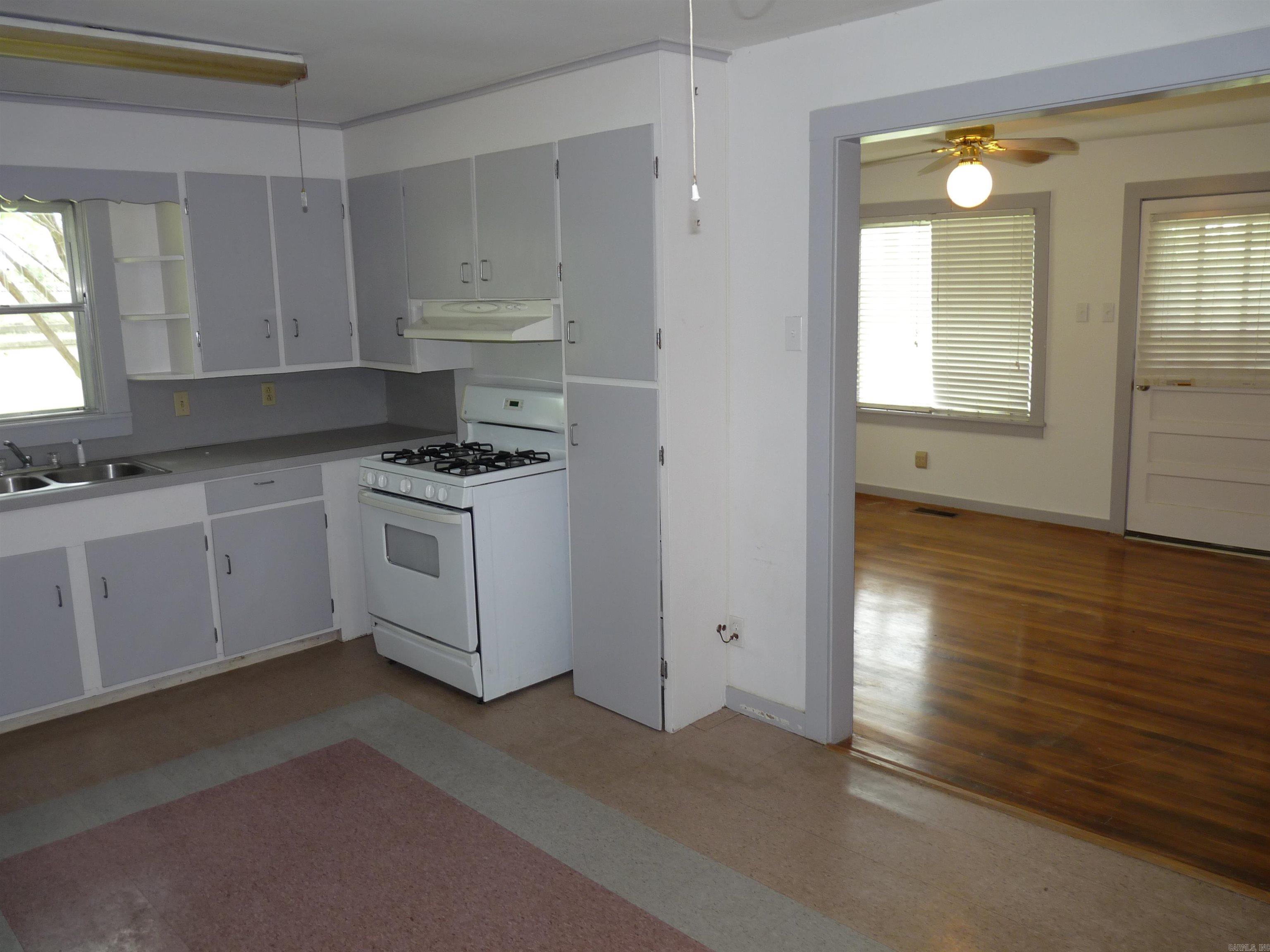 4821 Stagecoach Road