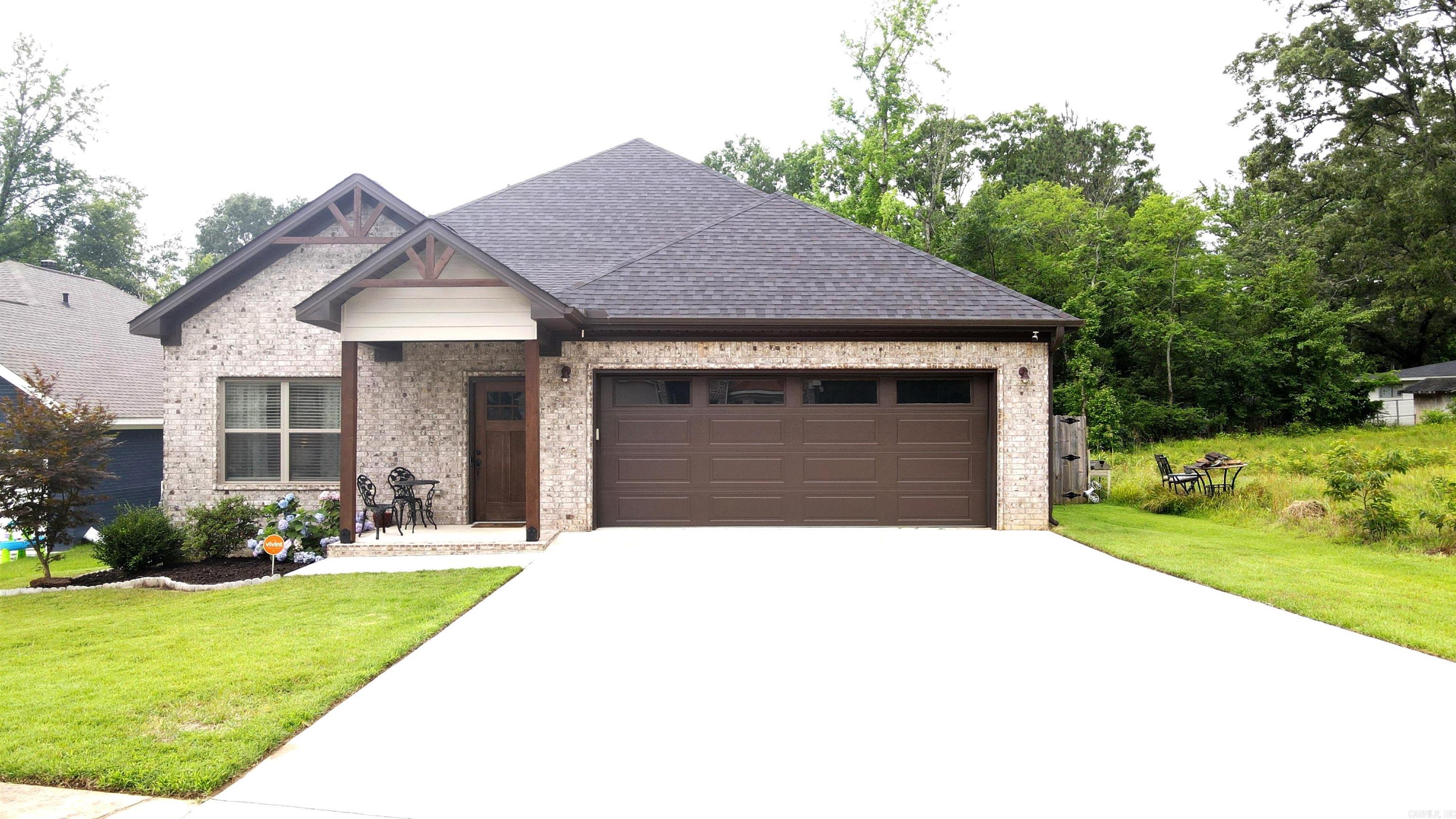 2809 Evonshire Drive