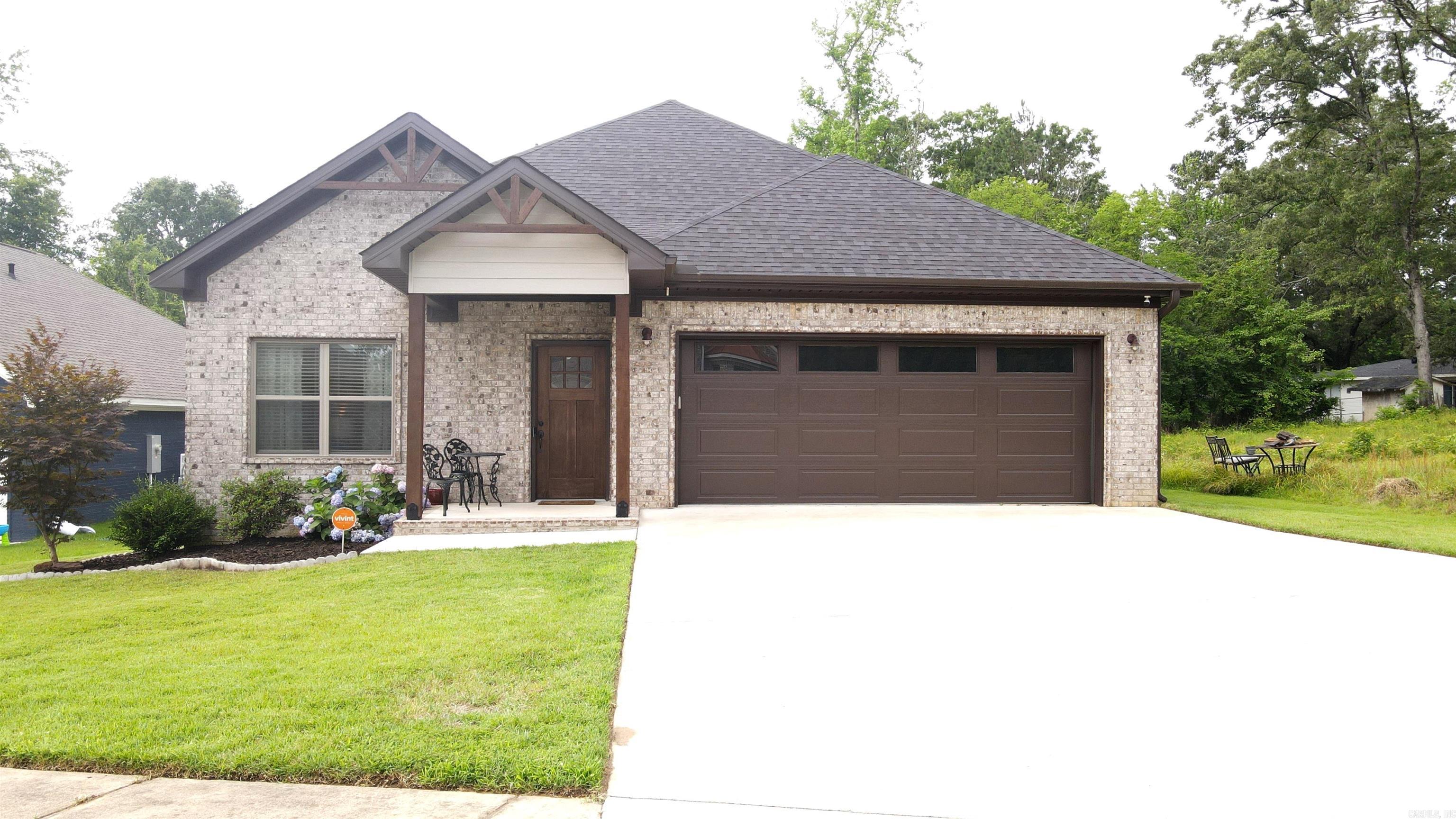 2809 Evonshire Drive