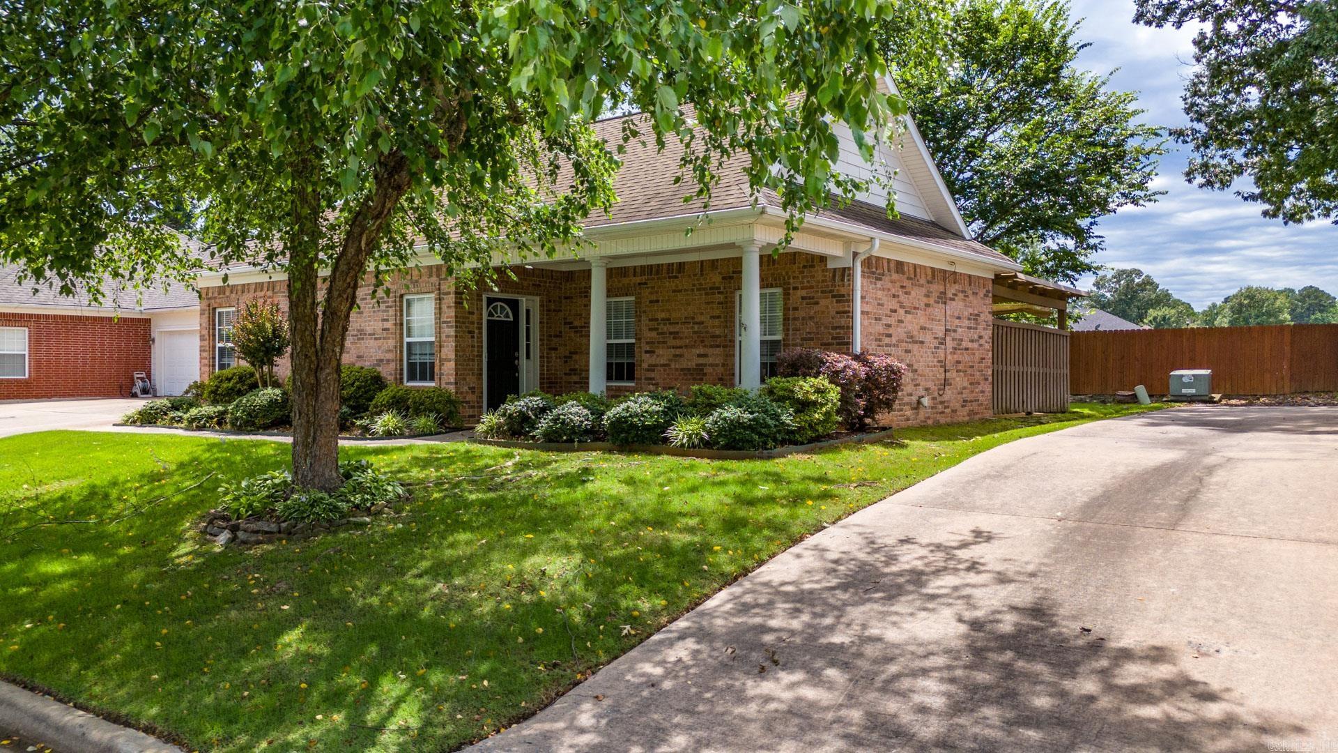 1103 Stagecoach Village