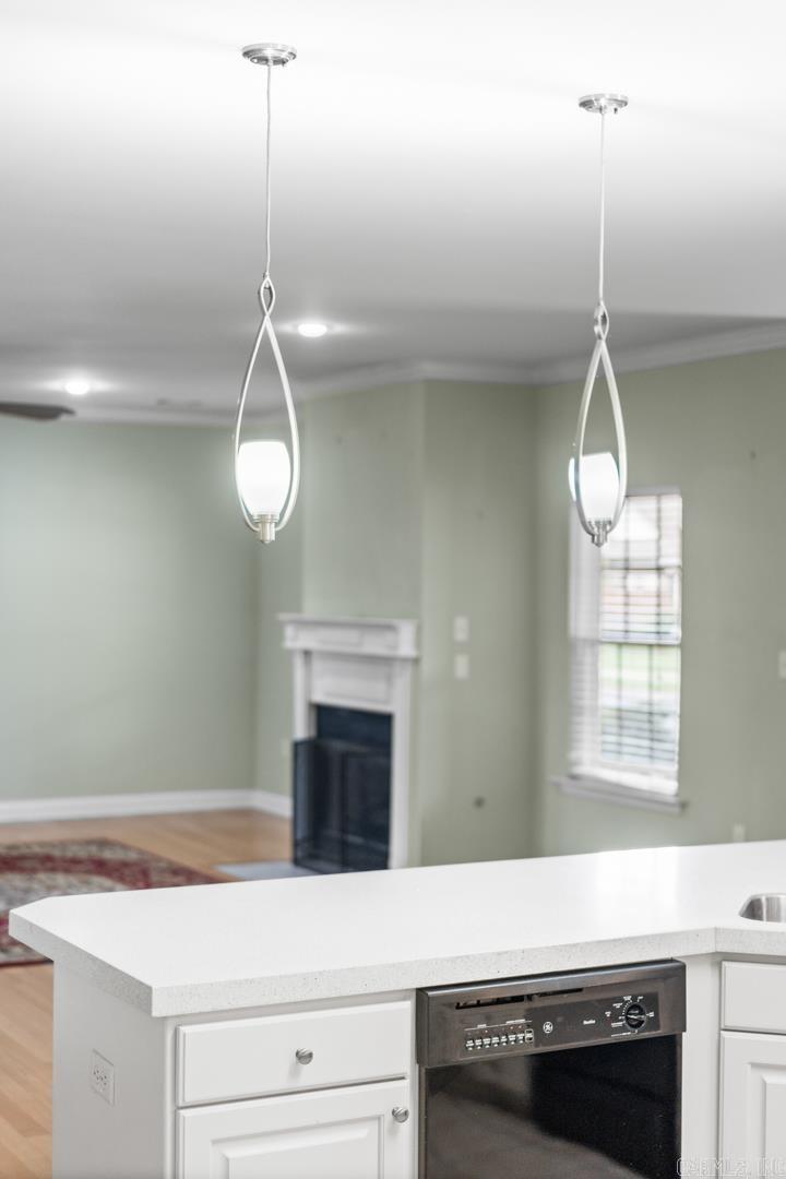 1103 Stagecoach Village