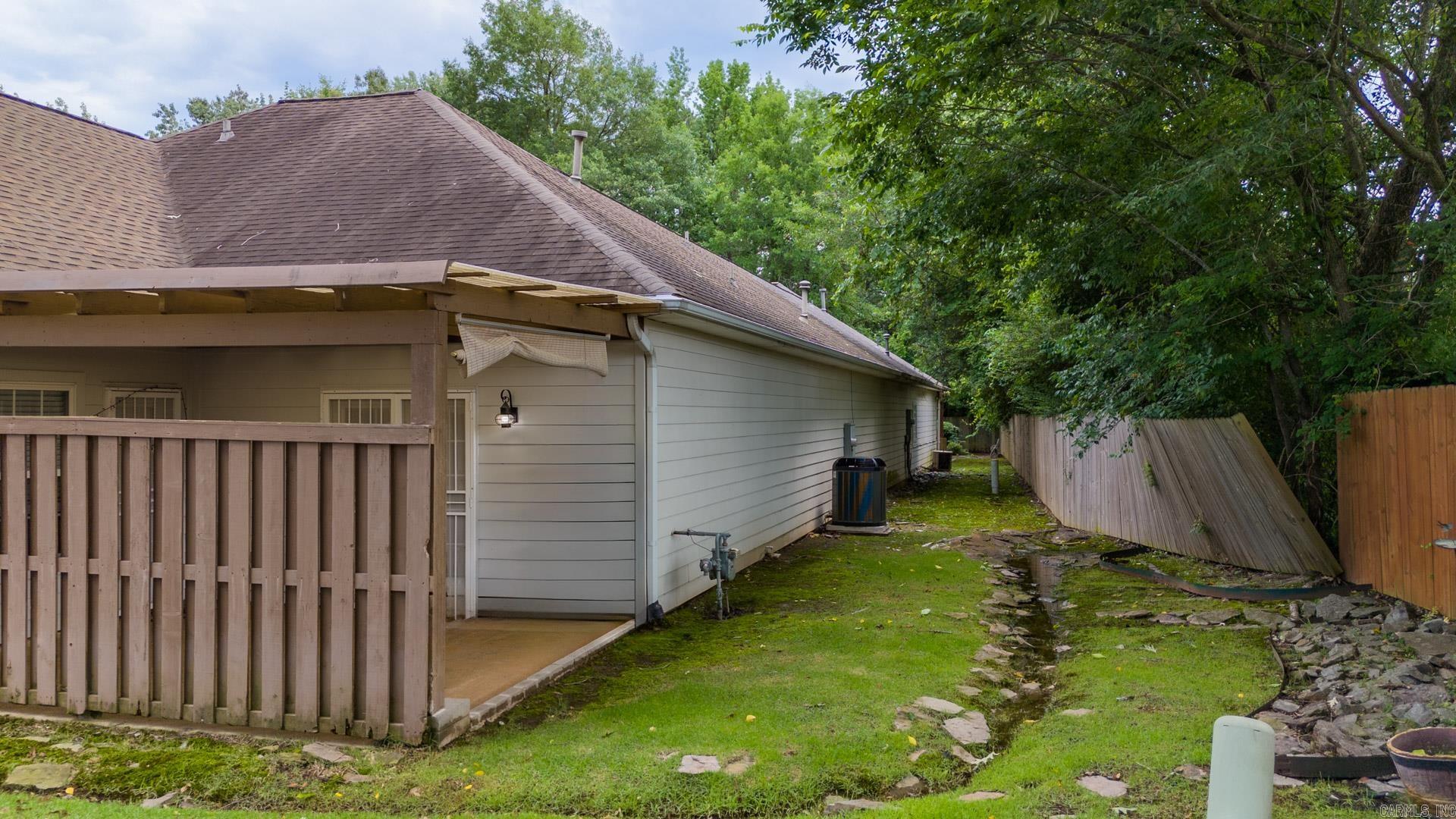 1103 Stagecoach Village