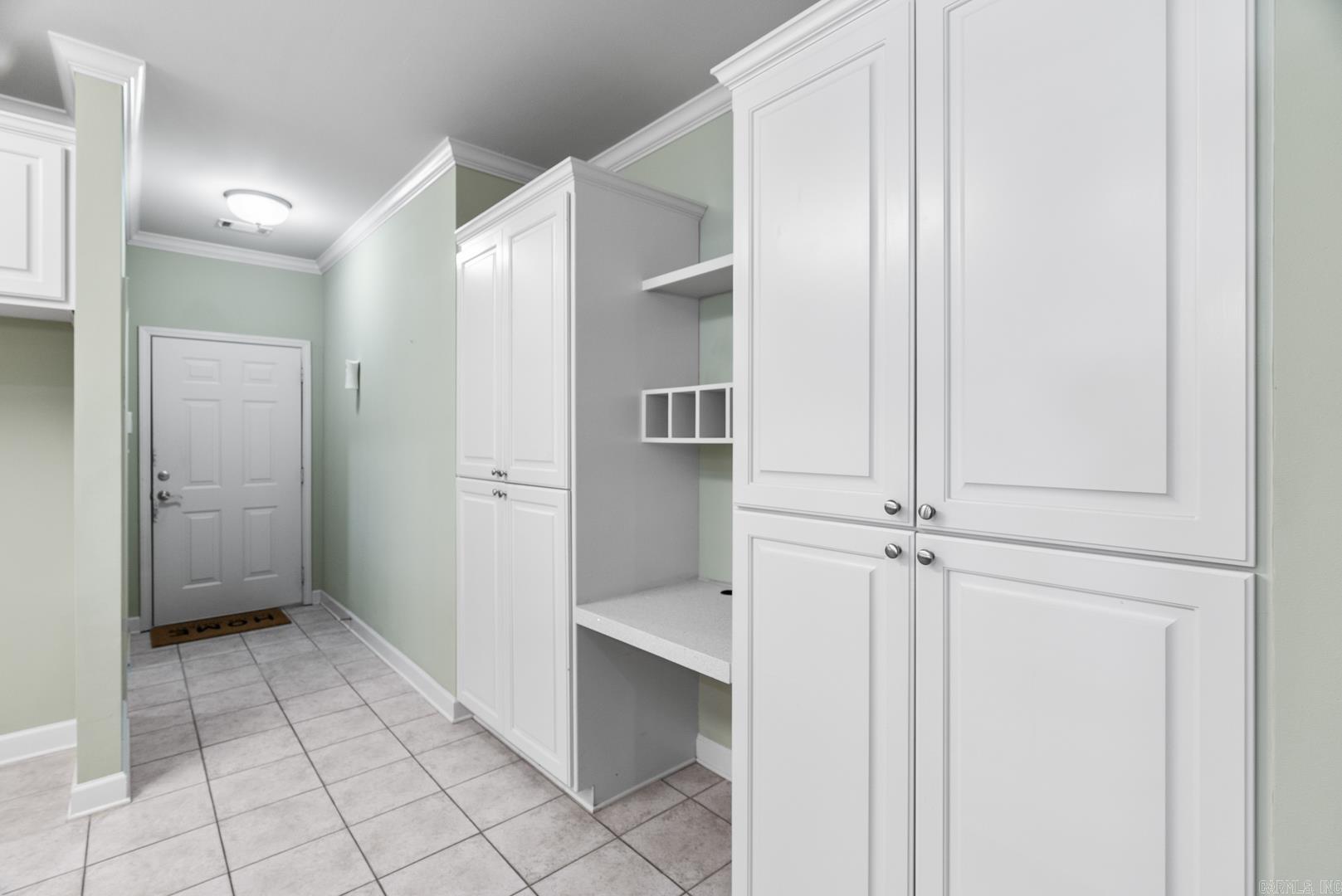 1103 Stagecoach Village