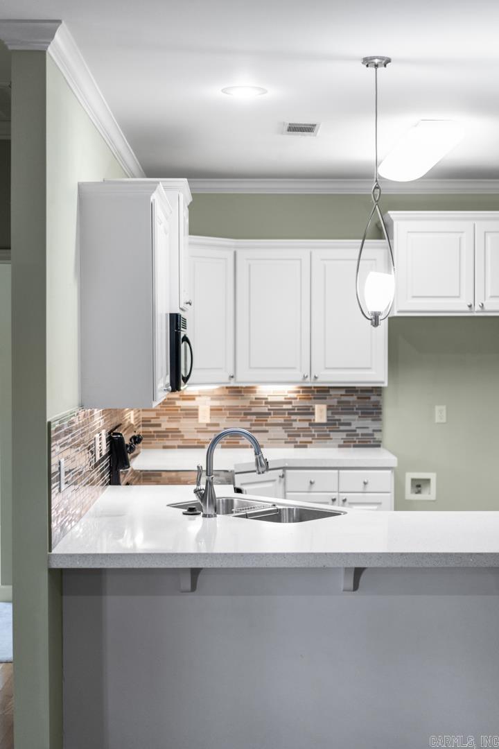 1103 Stagecoach Village