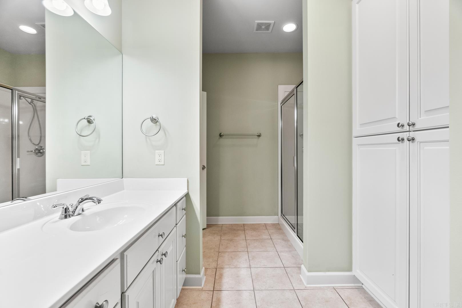 1103 Stagecoach Village