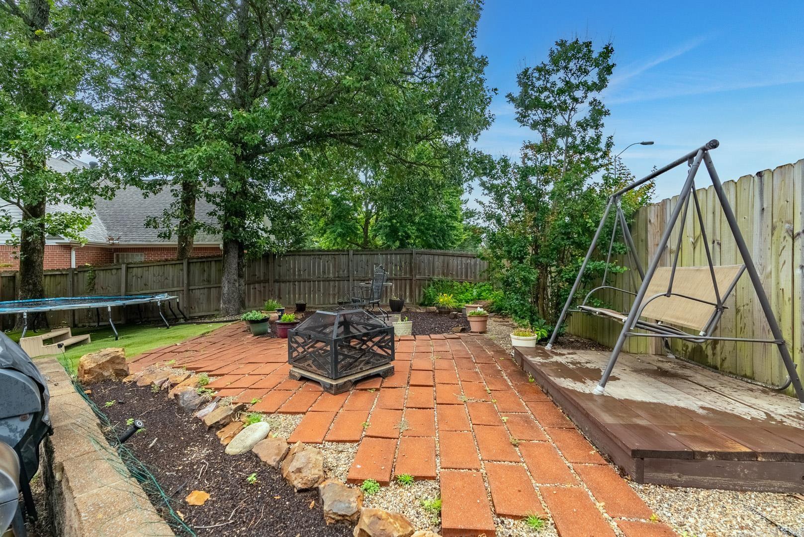 102 Southshore Dr