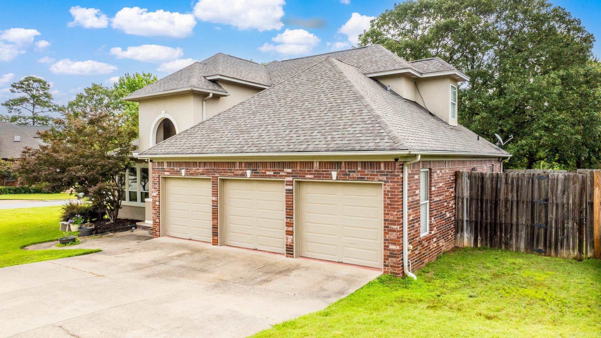 102 Southshore Dr