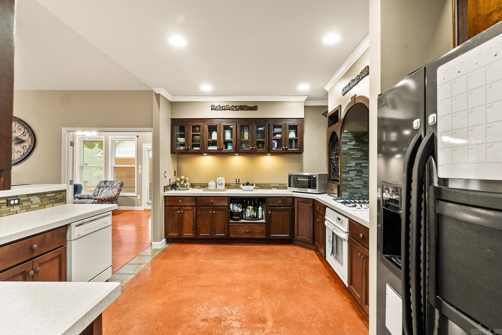 102 Southshore Dr