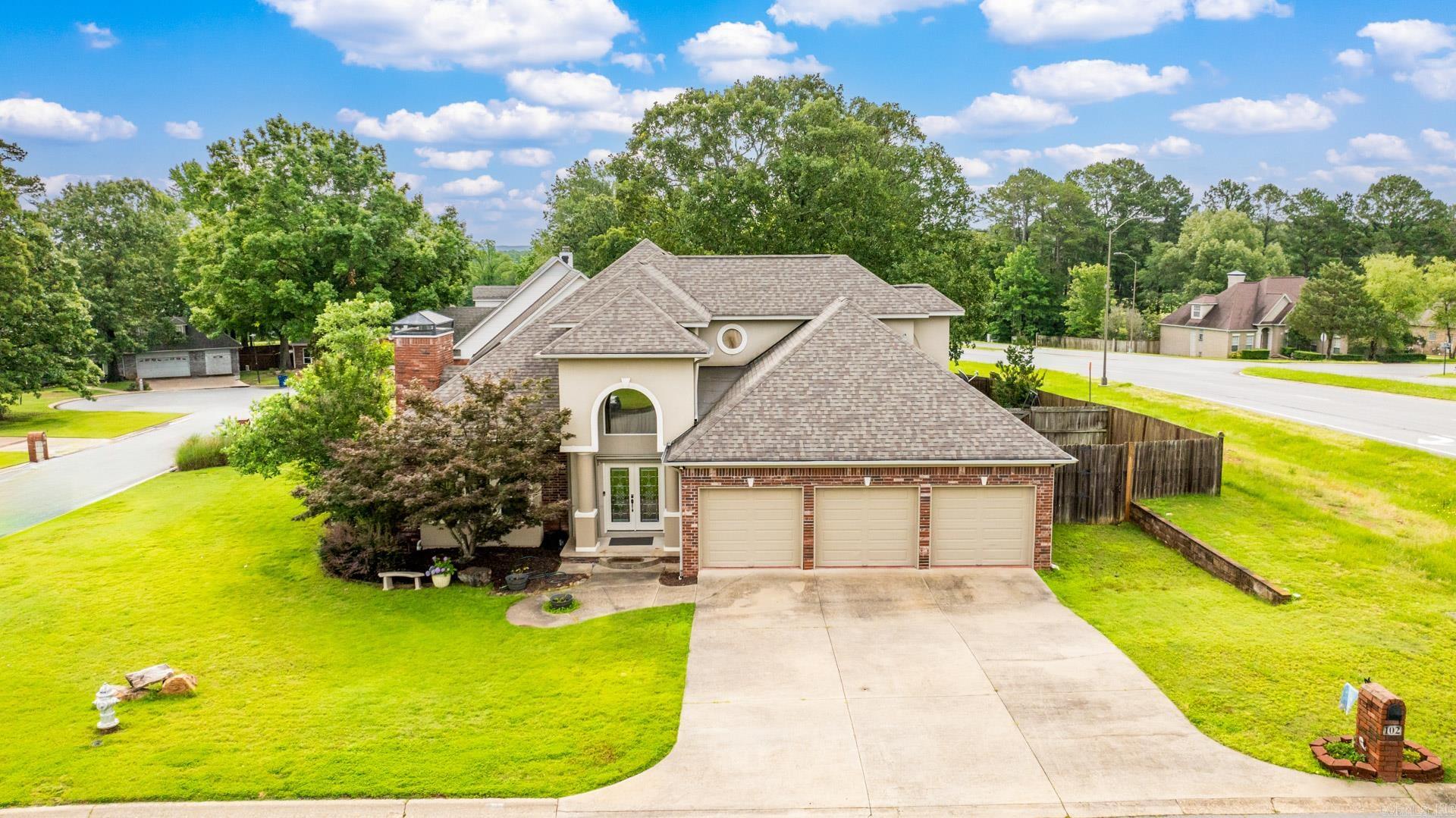 102 Southshore Dr