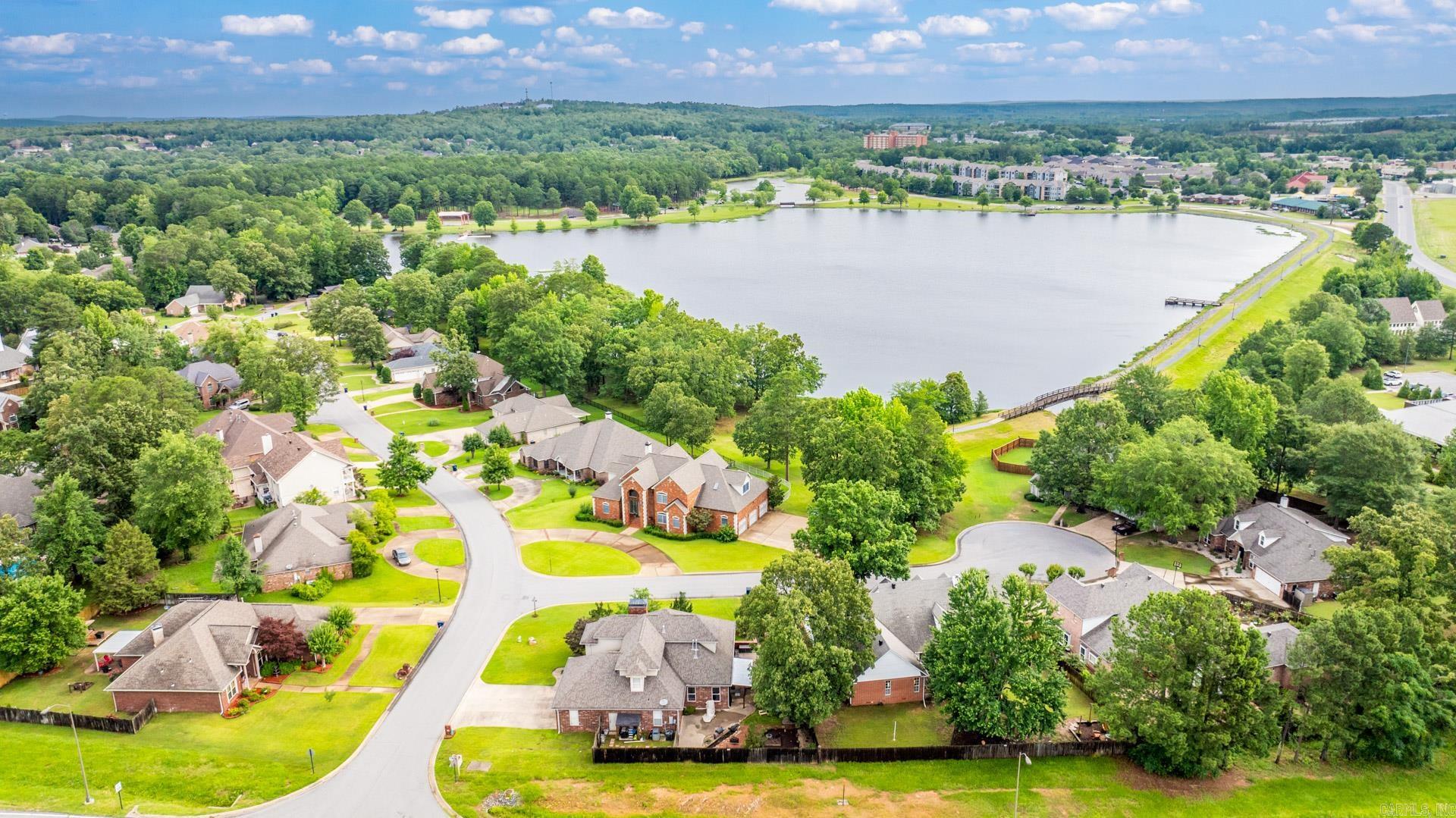 102 Southshore Dr