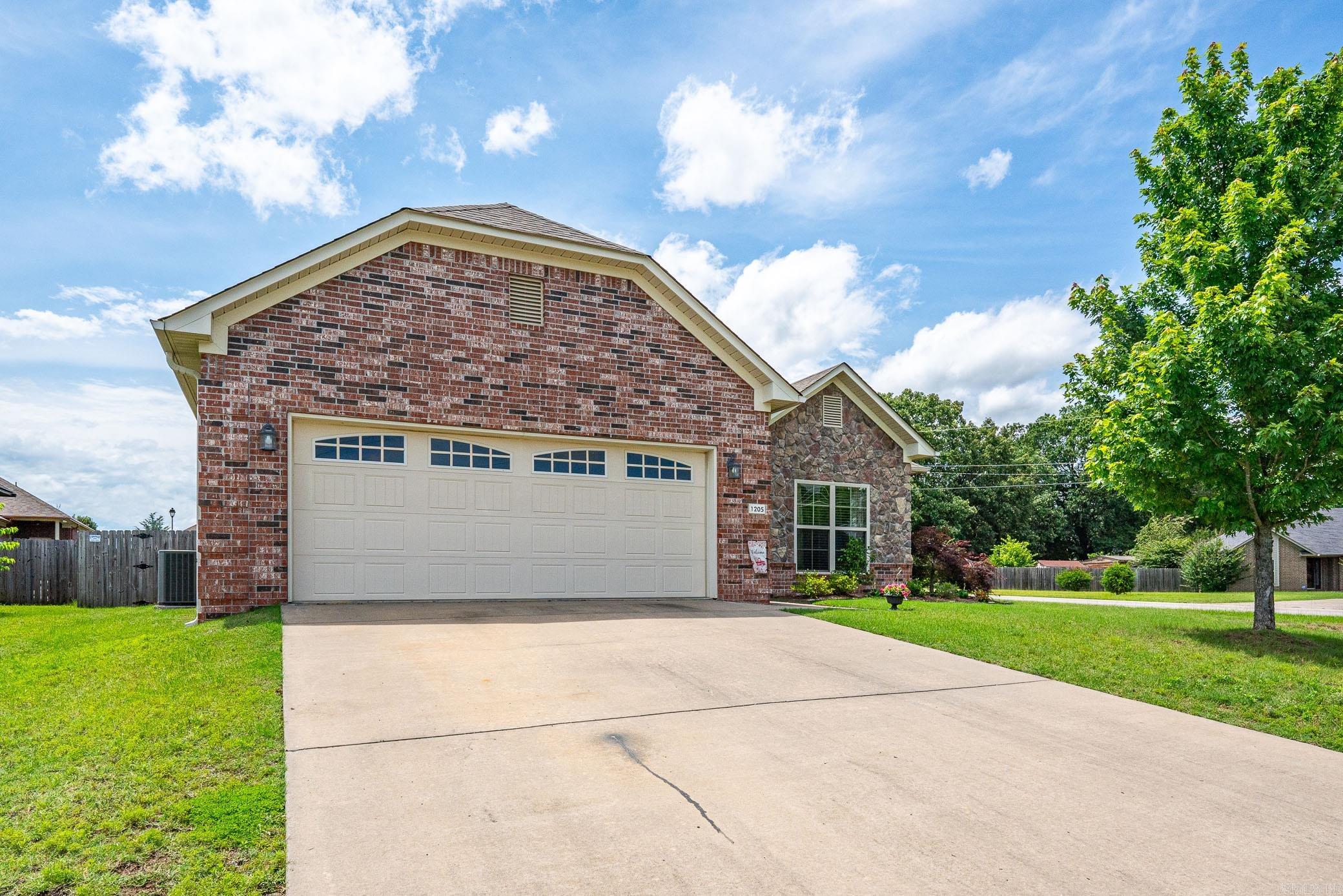 1205 Crosspoint Road