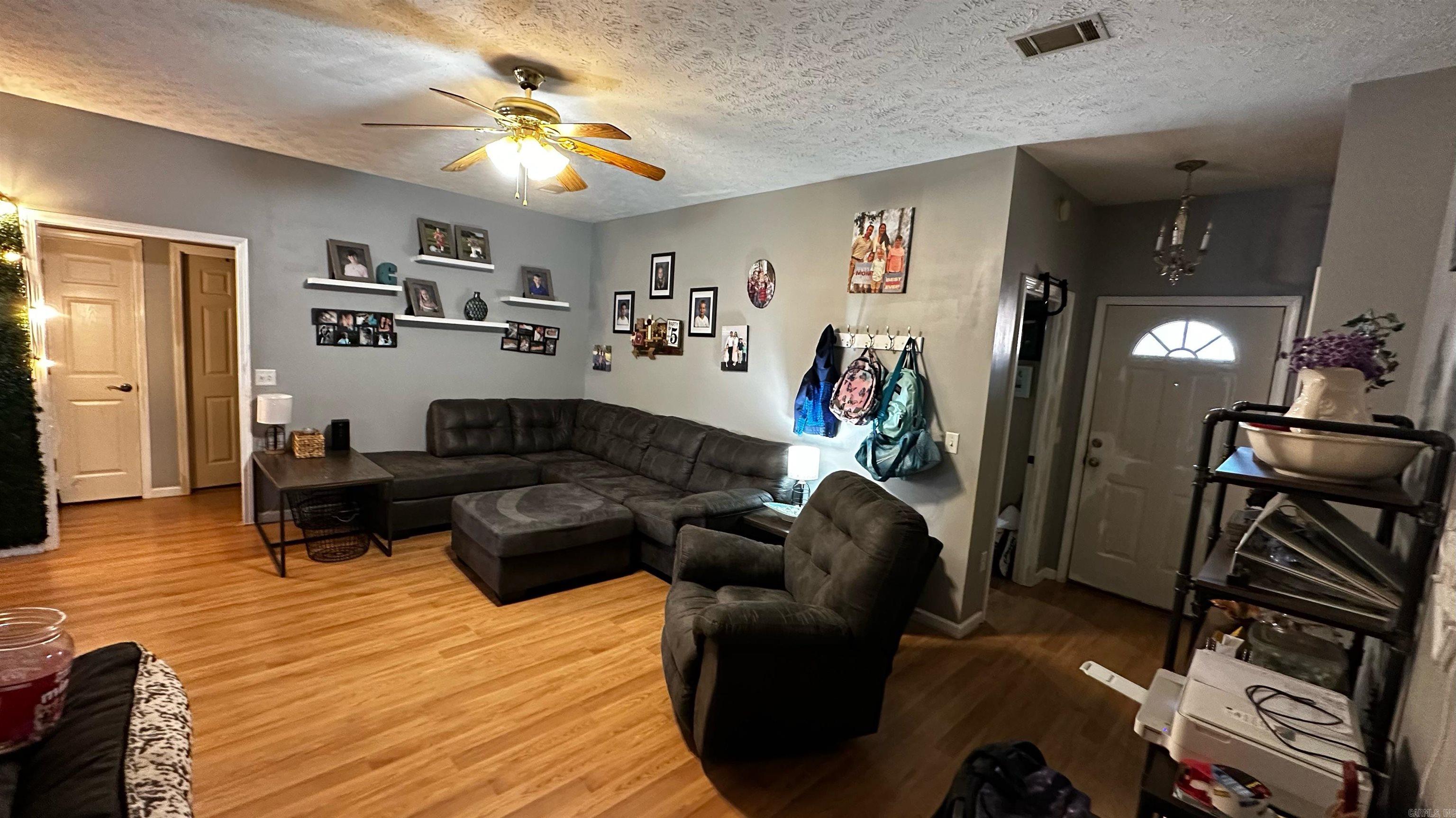 2855 Makenzie Drive