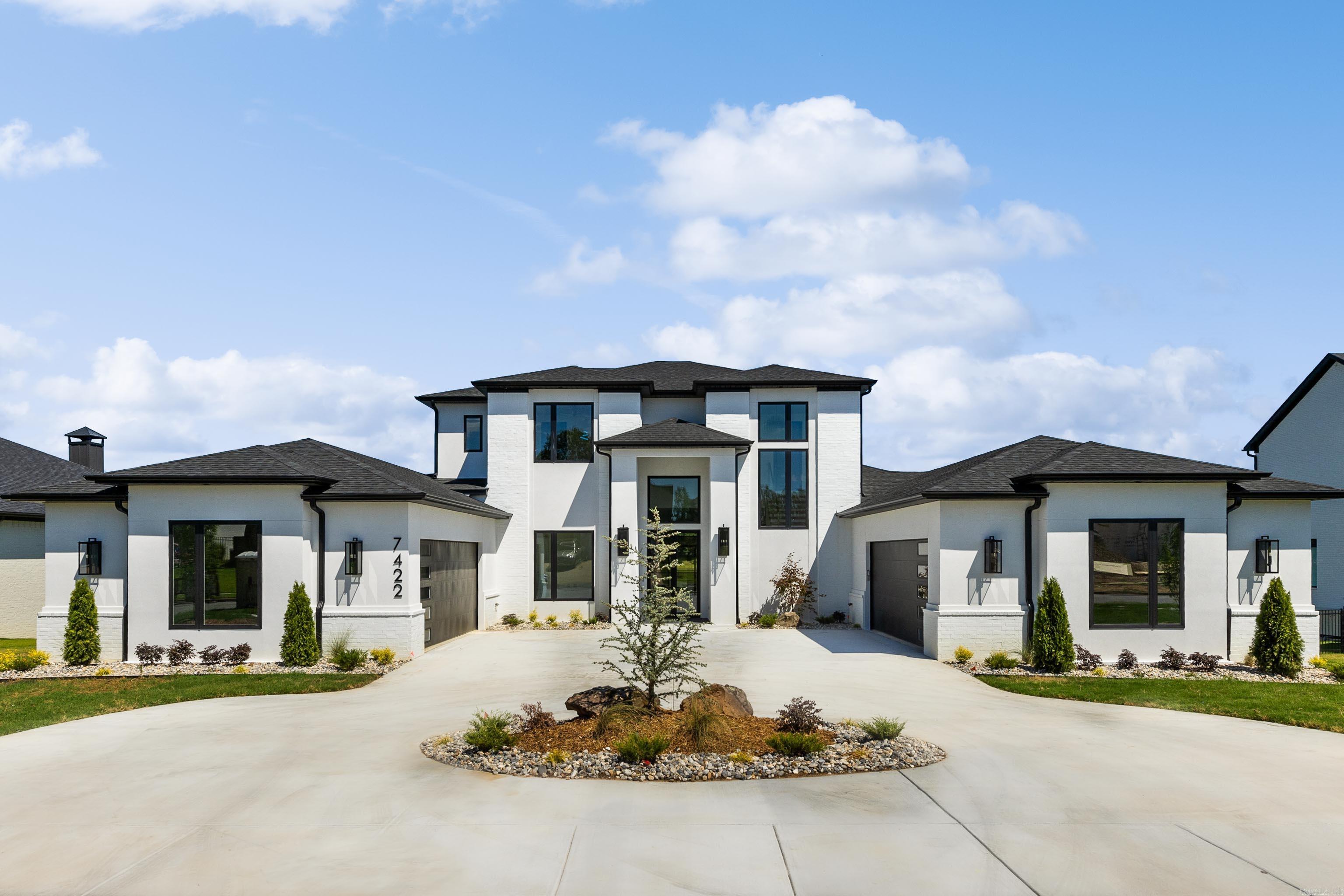 7422 Lake Point Circle