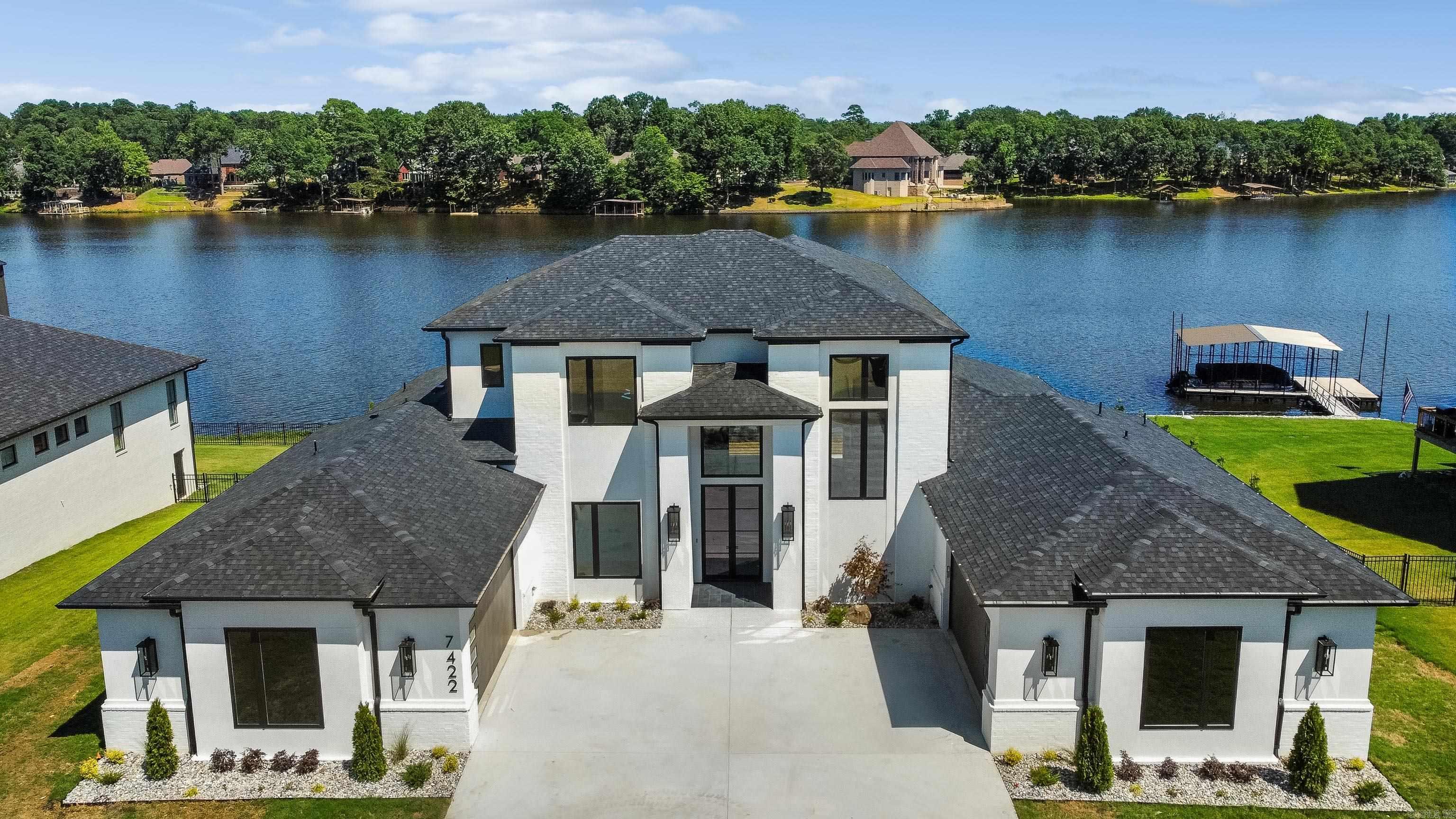 7422 Lake Point Circle