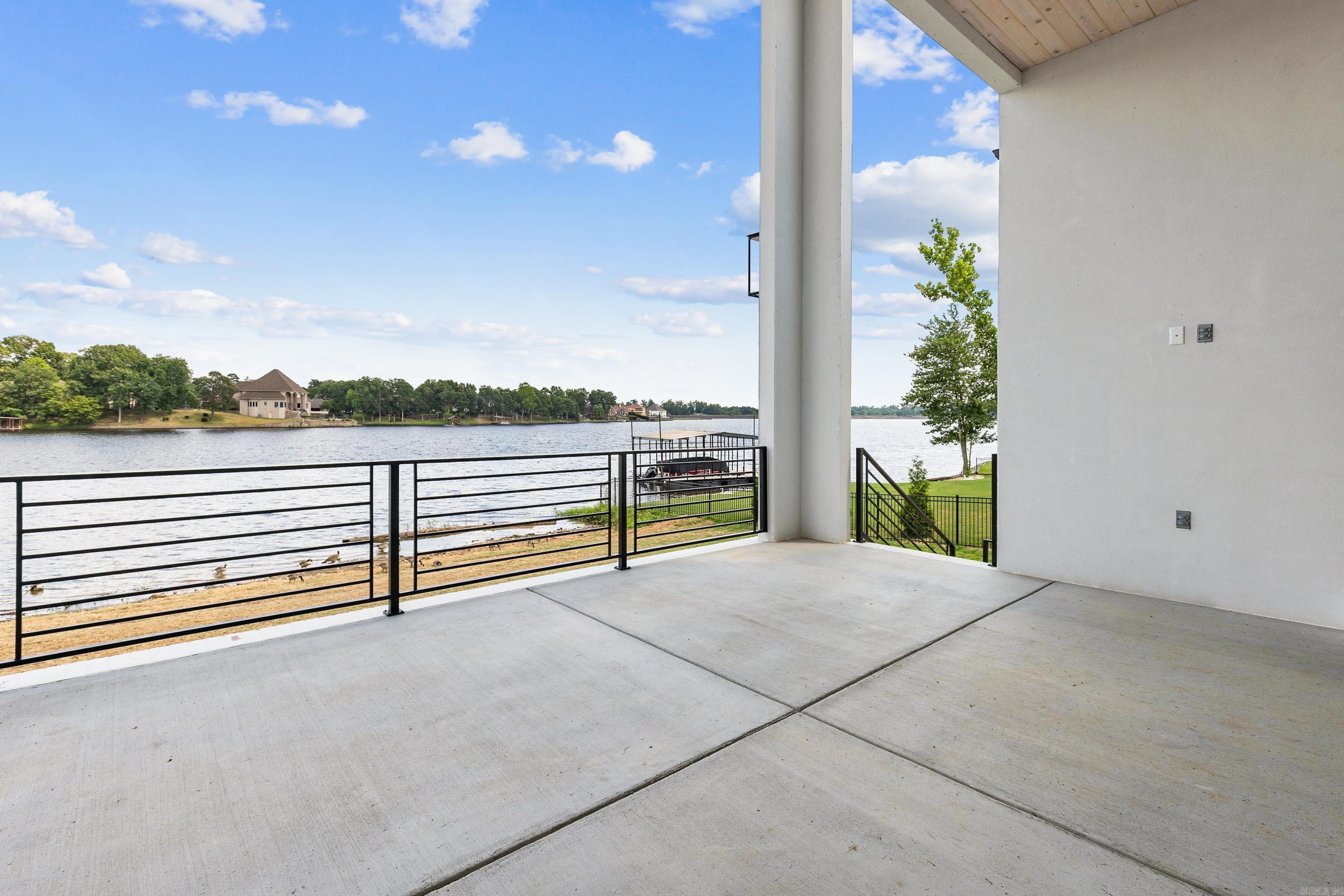 7422 Lake Point Circle