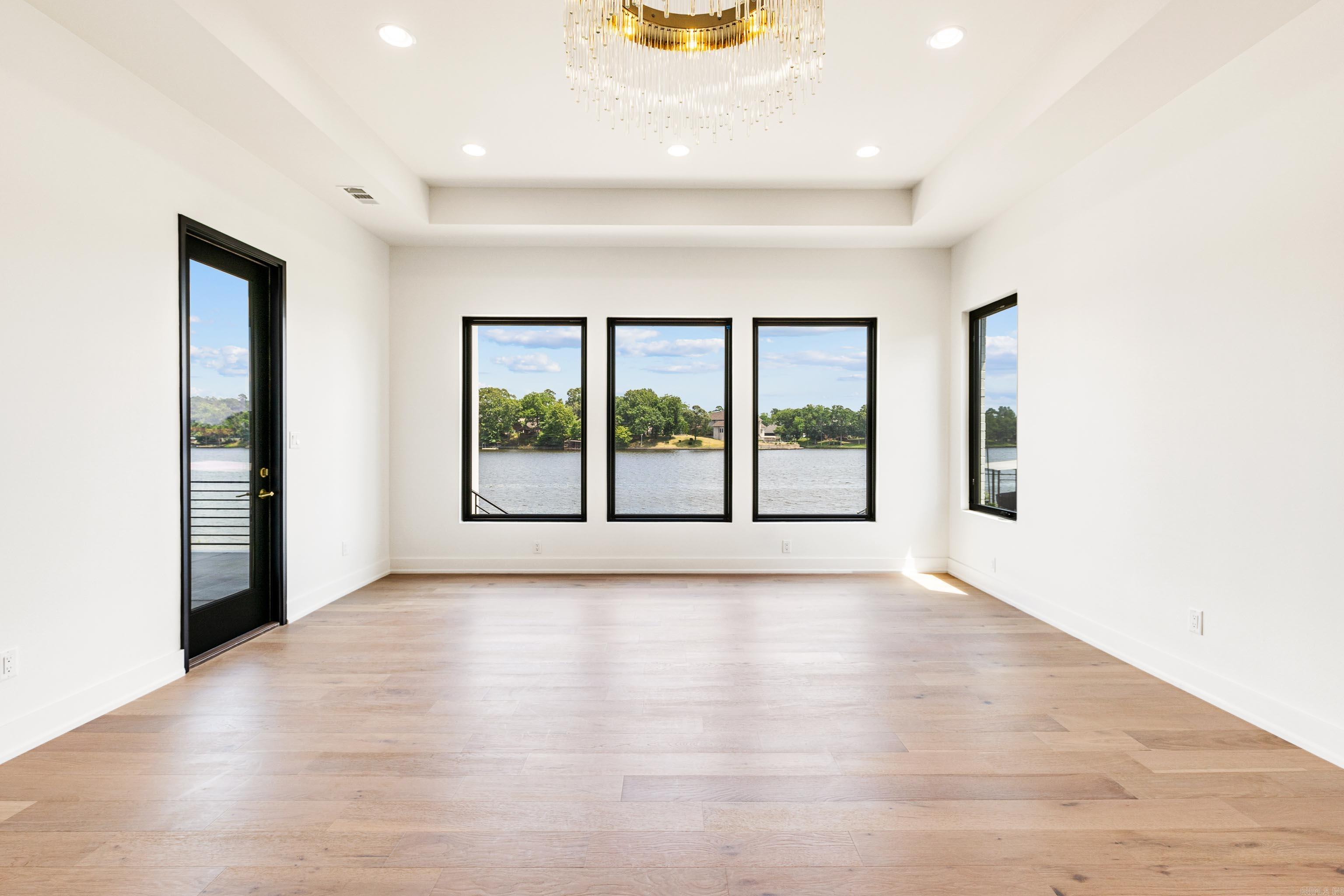 7422 Lake Point Circle
