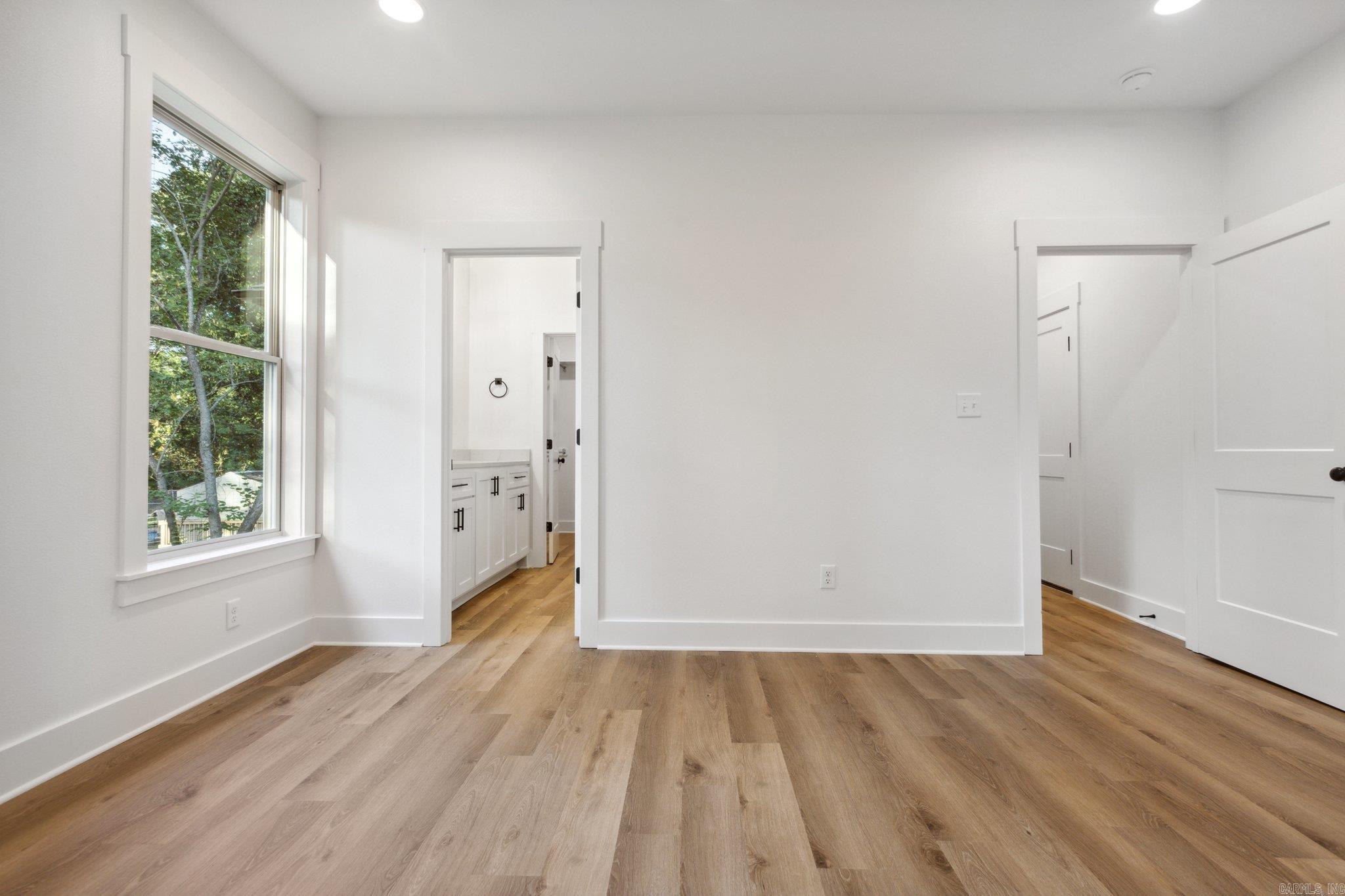 907 Grapevine Street