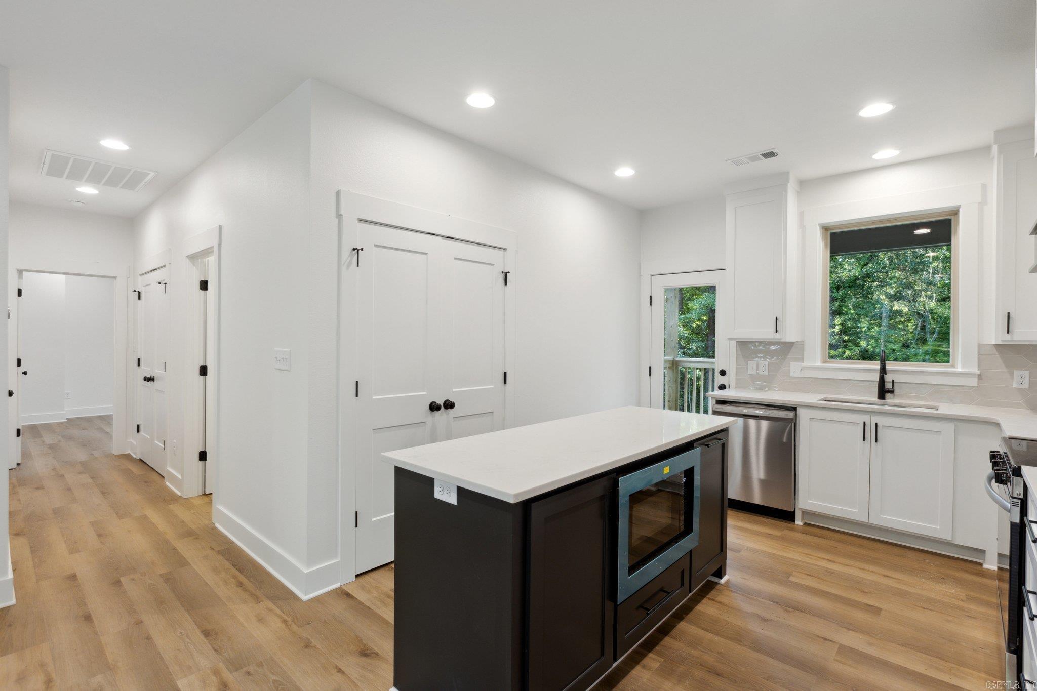 907 Grapevine Street