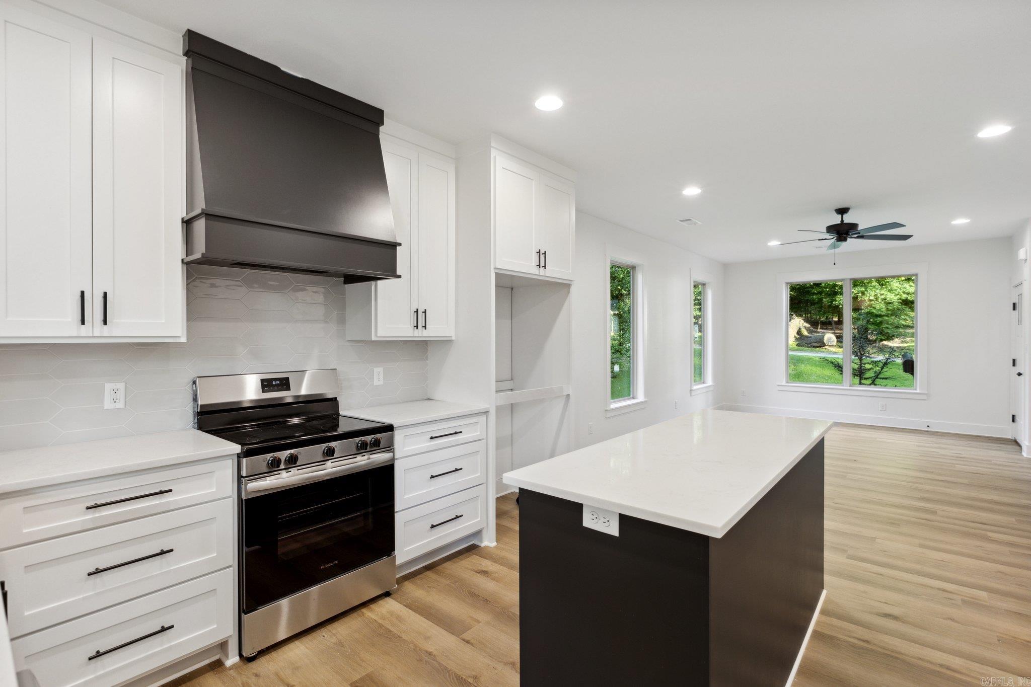 907 Grapevine Street