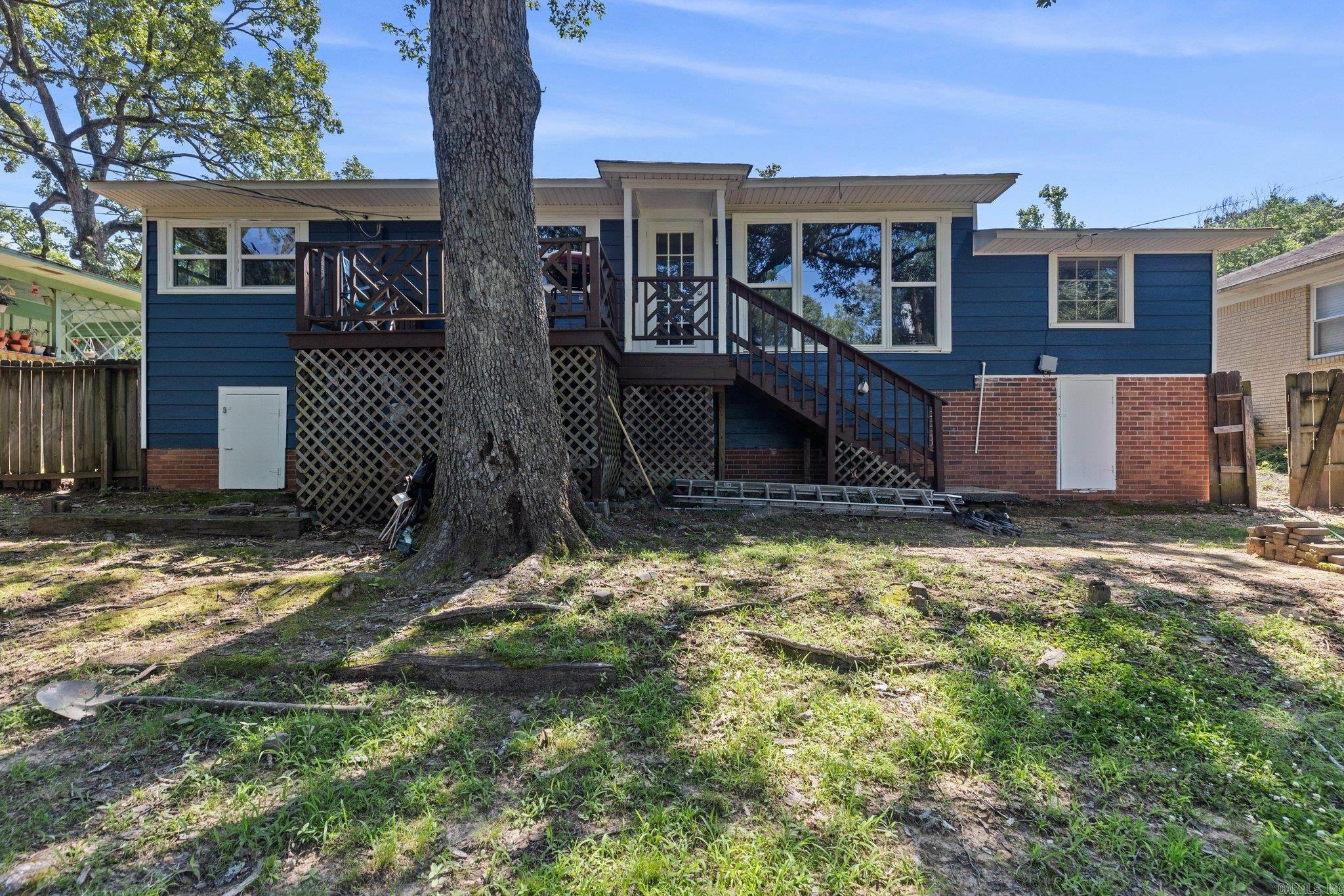 3519 Maple Street