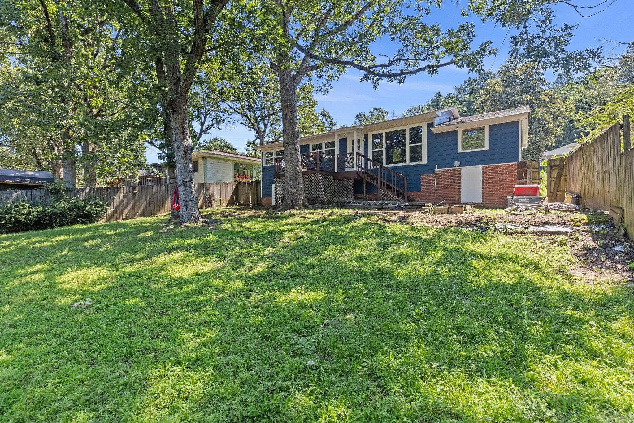 3519 Maple Street