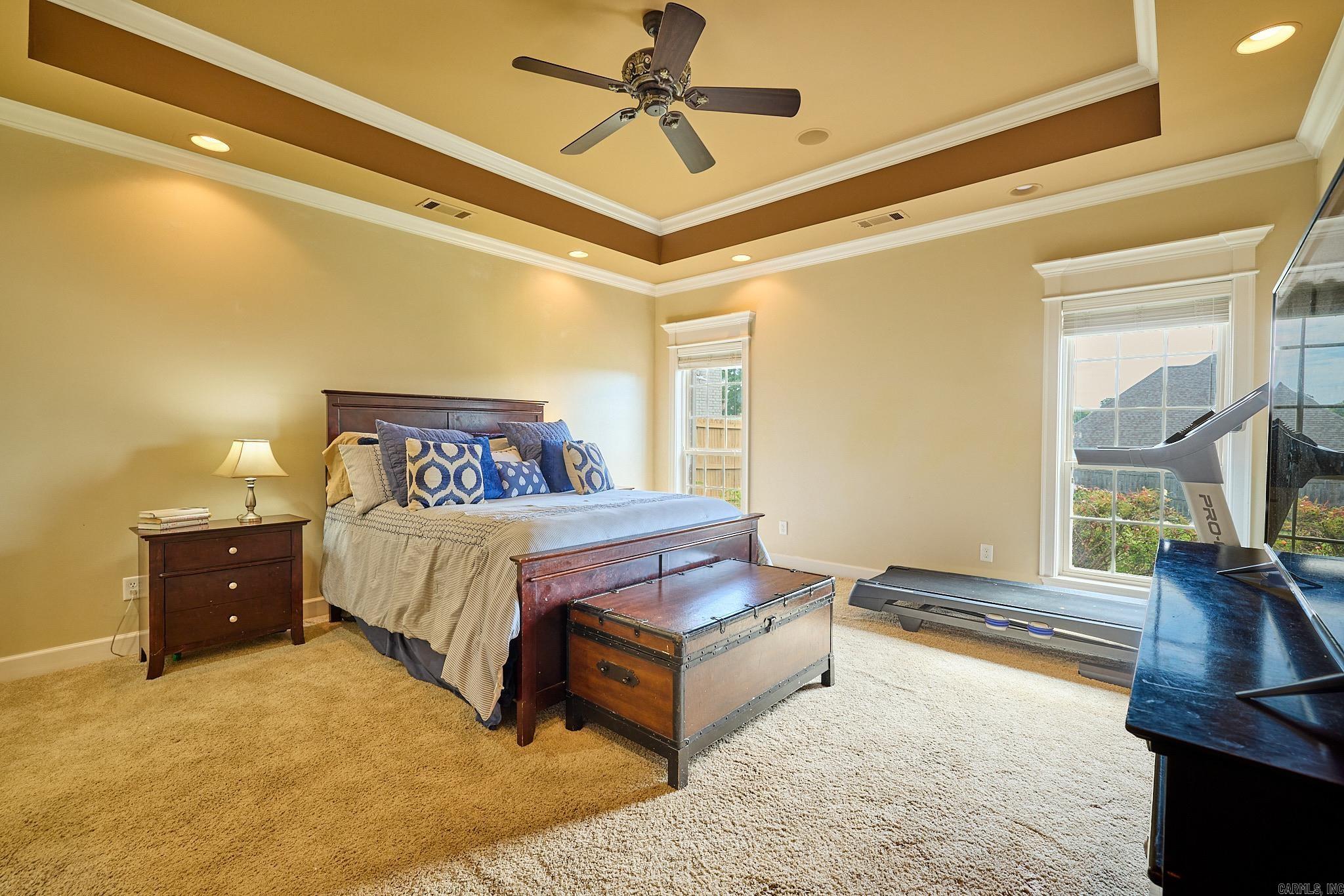 3810 Commonwealth Drive