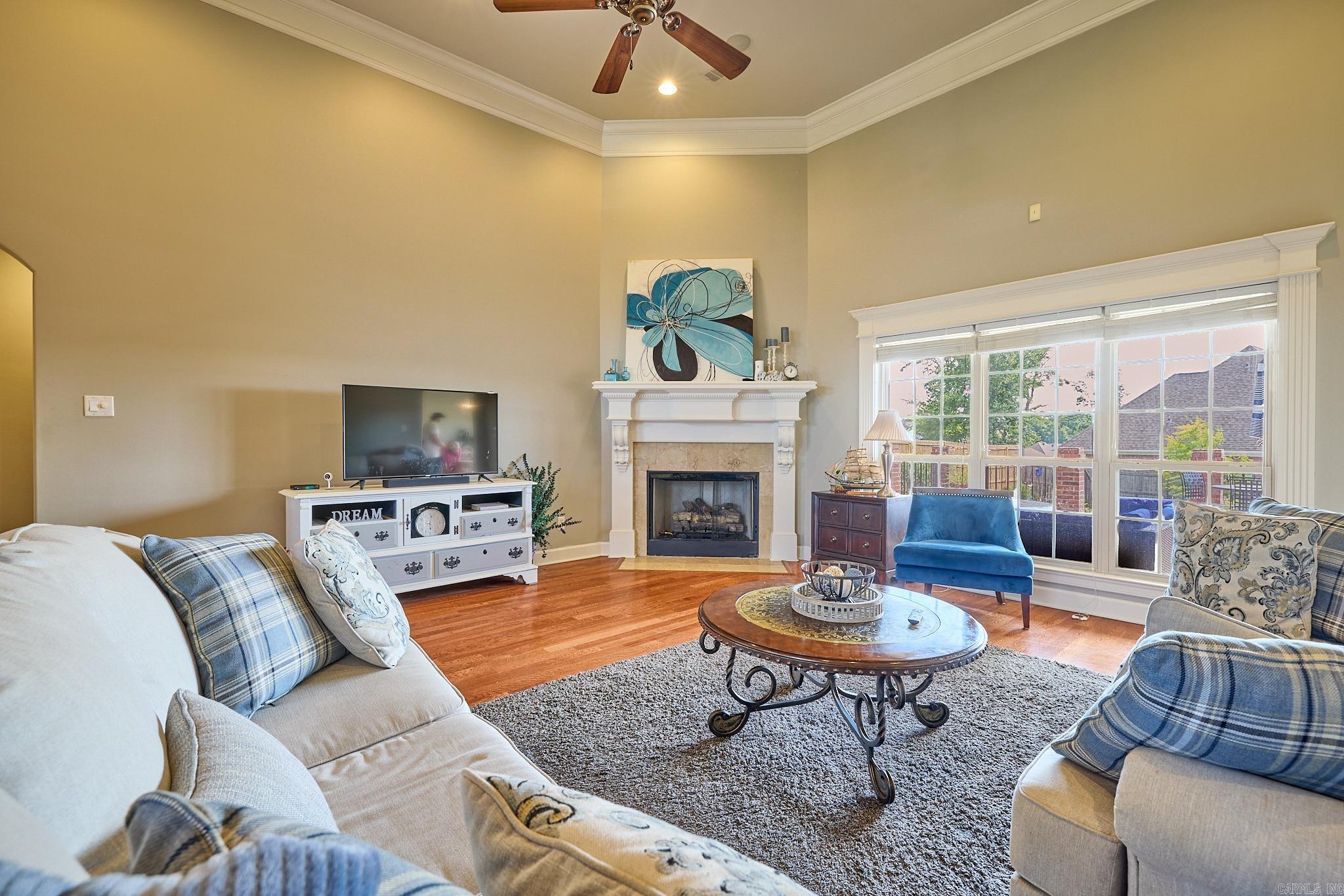 3810 Commonwealth Drive