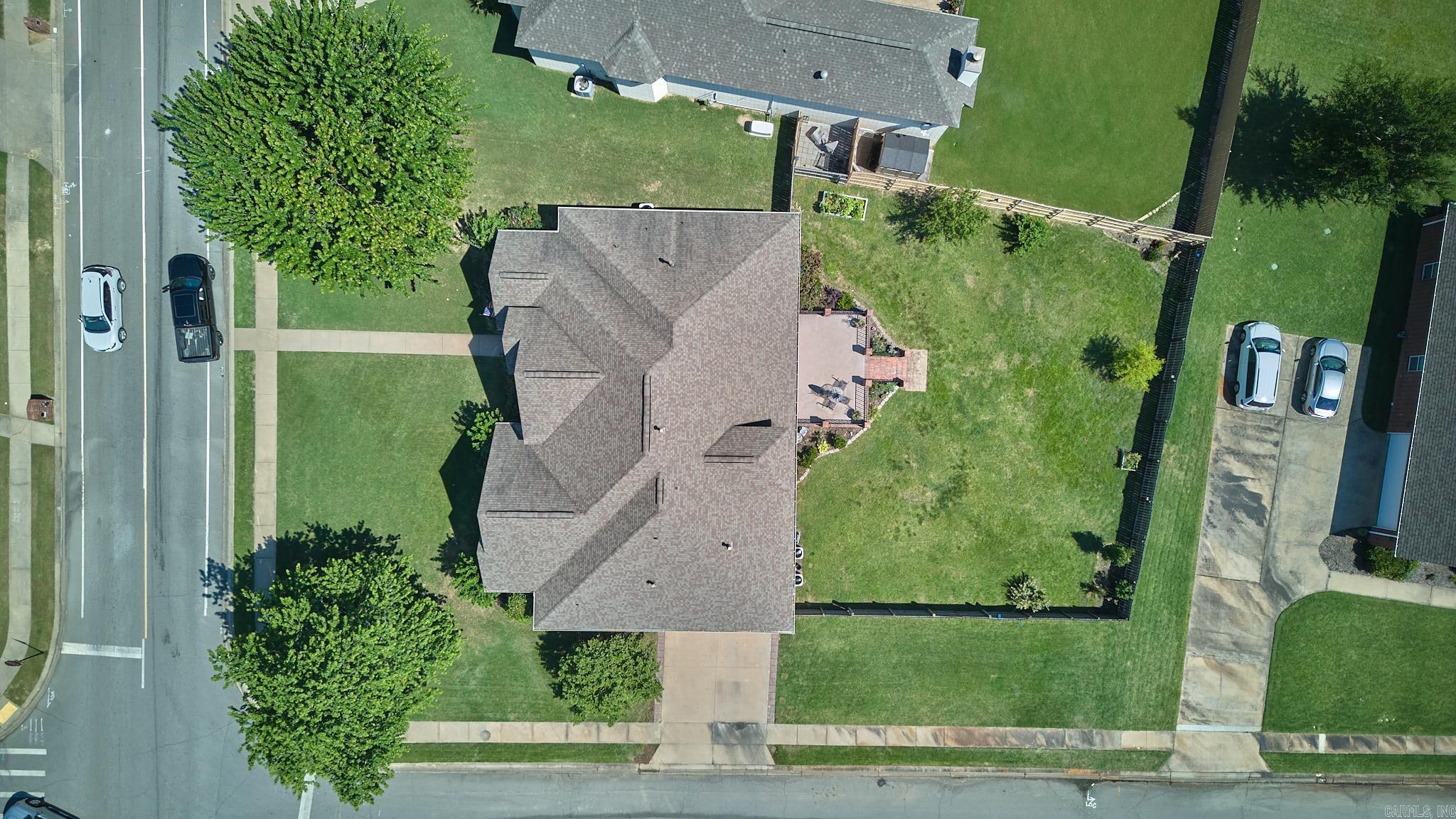 3810 Commonwealth Drive