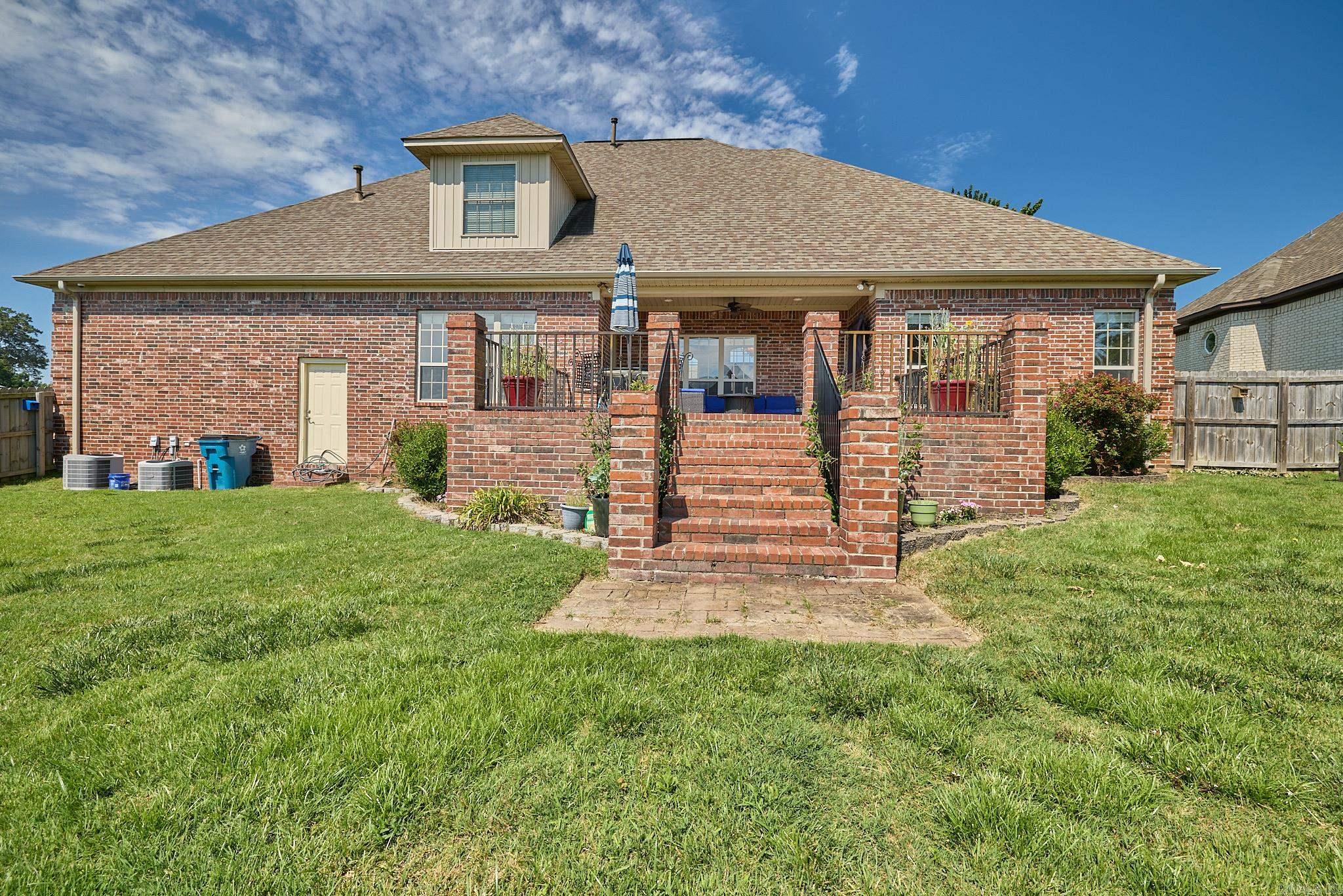 3810 Commonwealth Drive