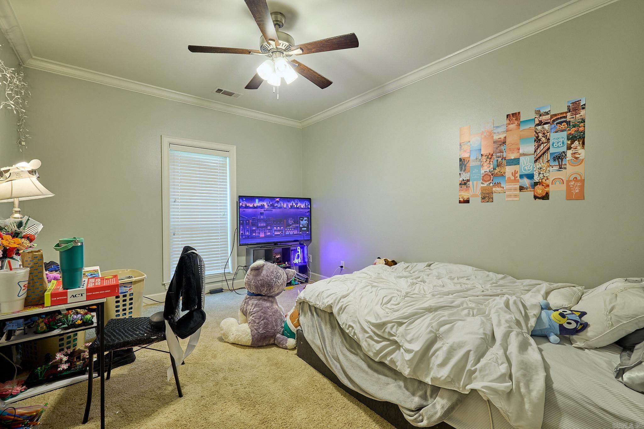 3810 Commonwealth Drive