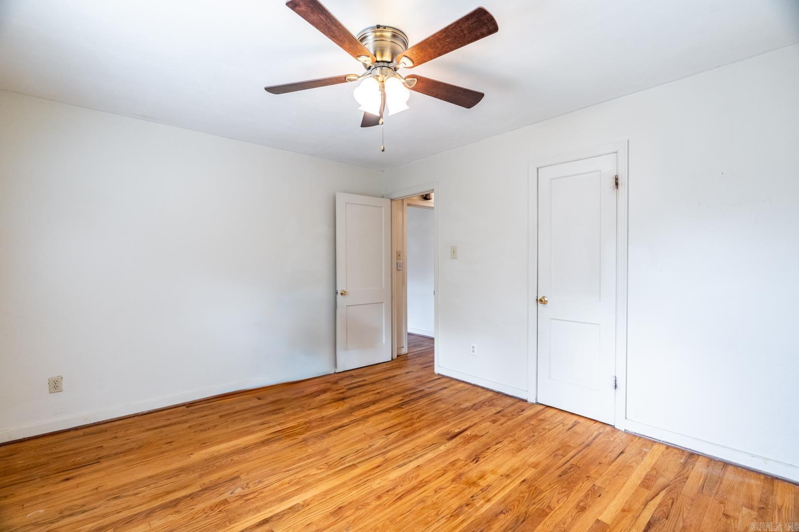 221 E Woodruff Avenue