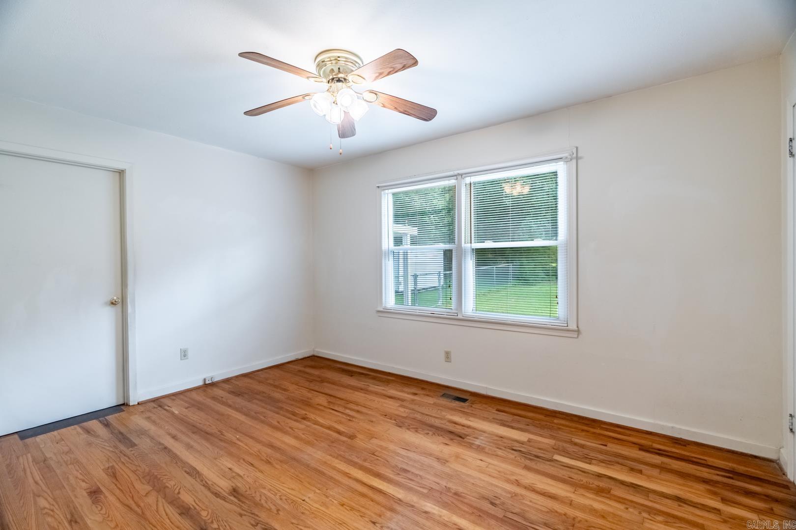 221 E Woodruff Avenue