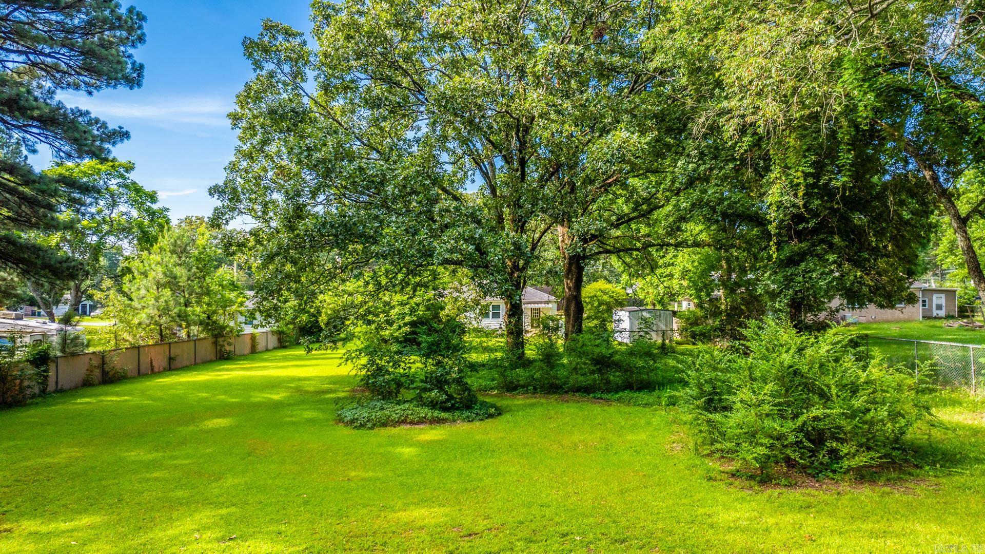 221 E Woodruff Avenue