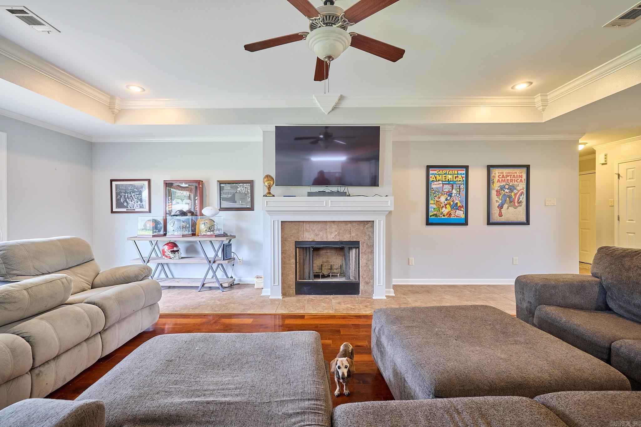 302 Queen Elizabeth Drive