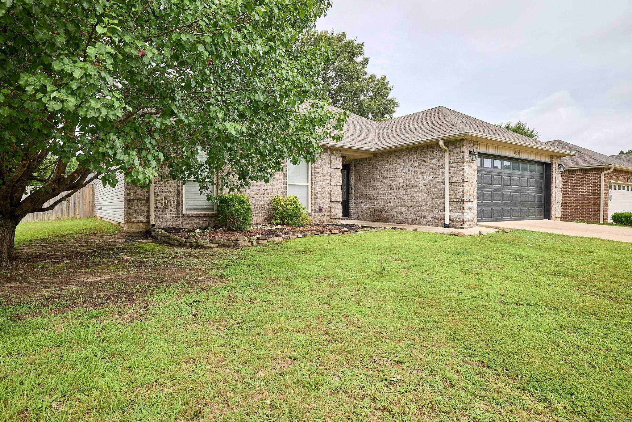 302 Queen Elizabeth Drive