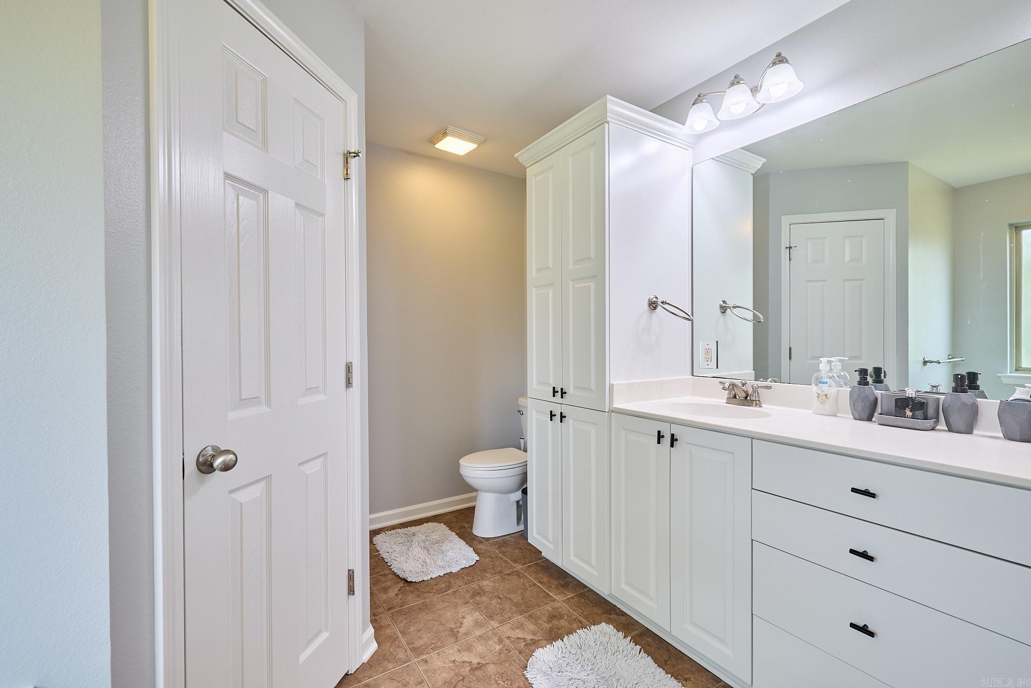 302 Queen Elizabeth Drive