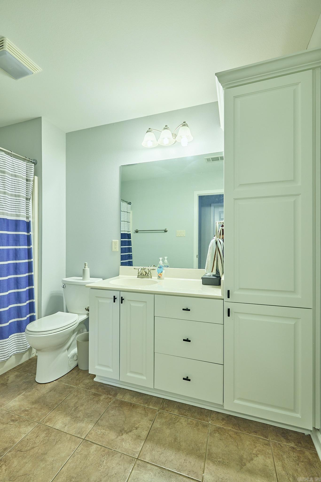 302 Queen Elizabeth Drive